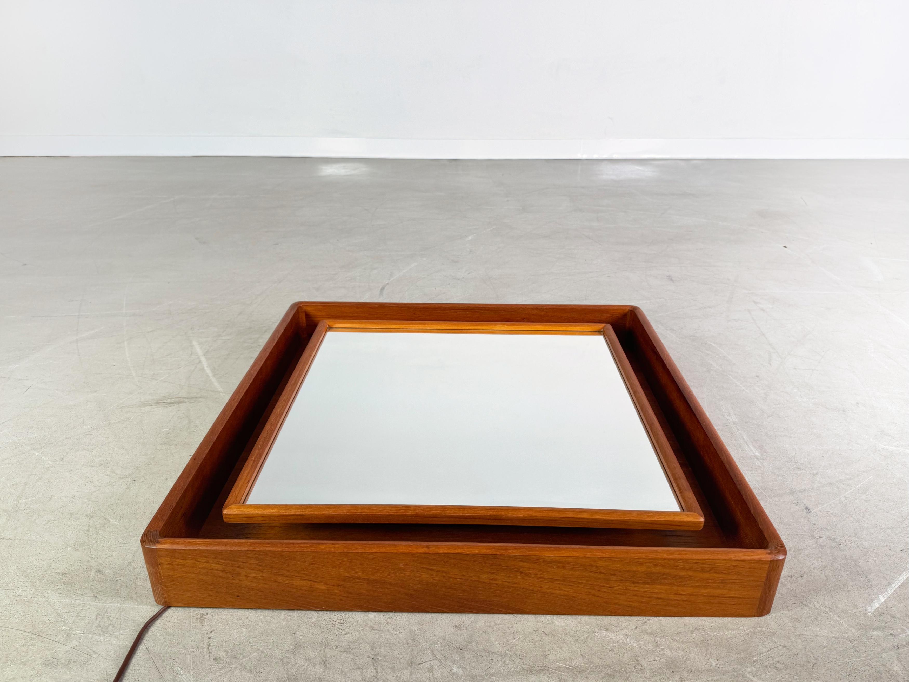 Mid-Century Modern Beleuchteter Midcentury Spiegel Pedersen & Hansen Teak Vintage For Sale