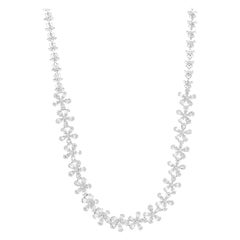 Belfiore 18K White Gold Flower Necklace with 5 Ct Diamond Cluster