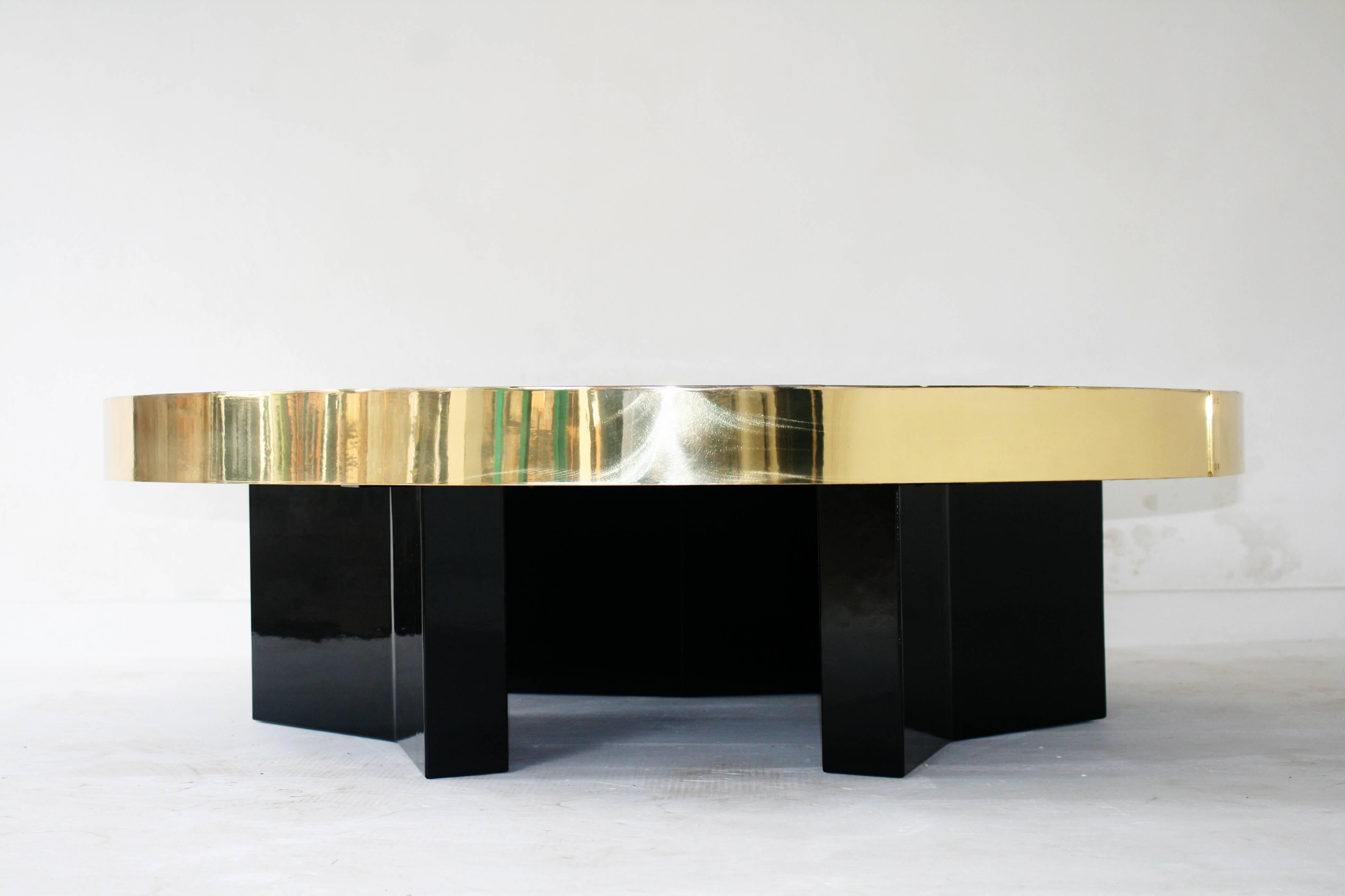 Contemporary Belgali Round Coffee Table, Patinated Acid Etched Brass and High End Agate Slice