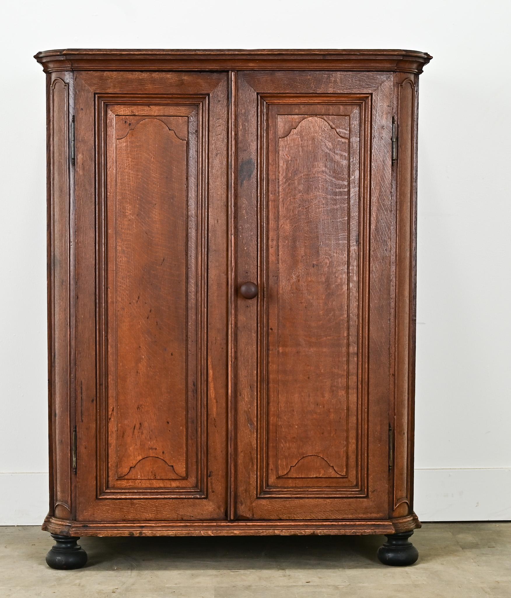 Altro Armadio belga del XVIII secolo in legno massiccio di Oak in vendita