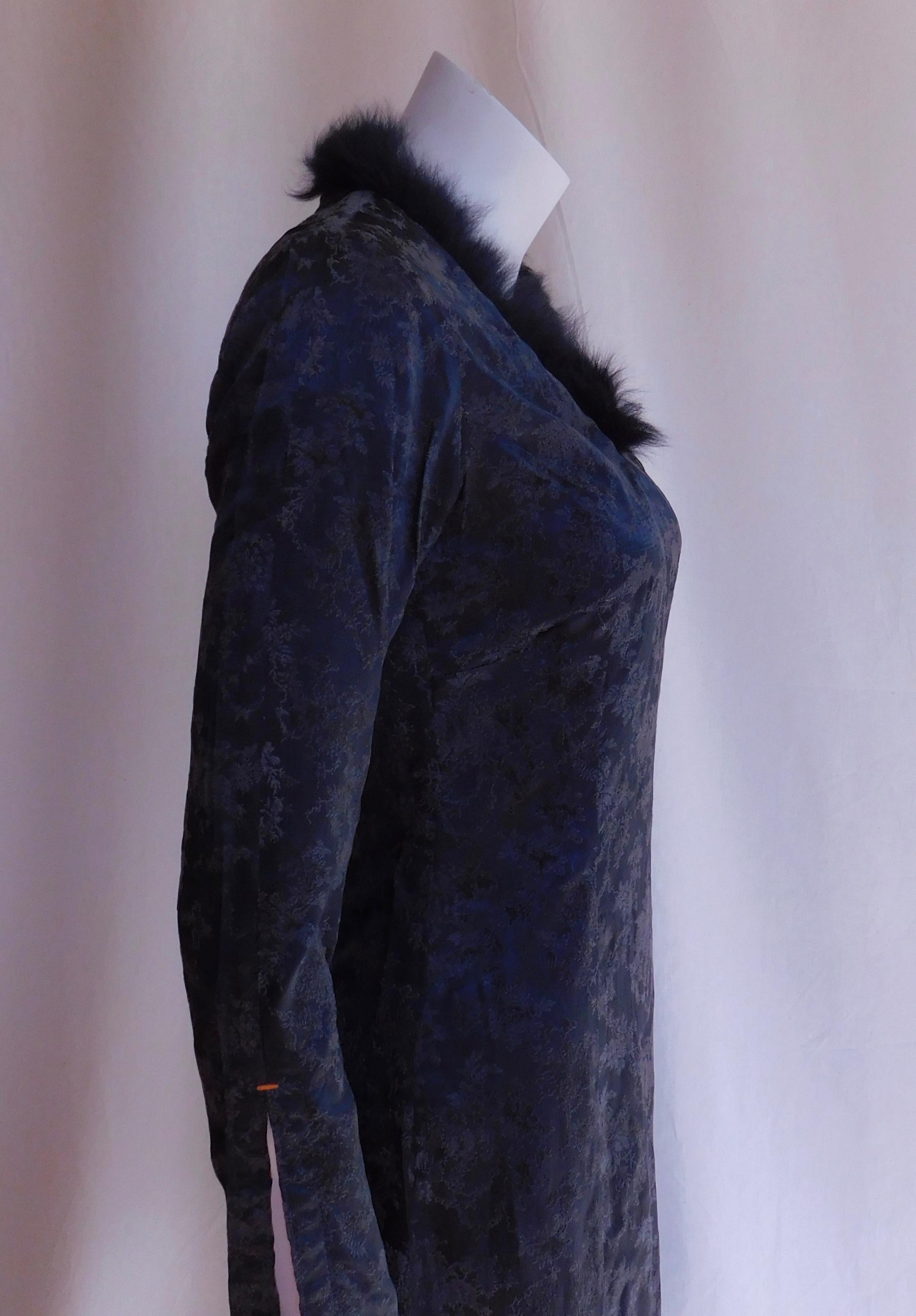 Belgian Anna Heylen Dress with Fur Collar For Sale 2