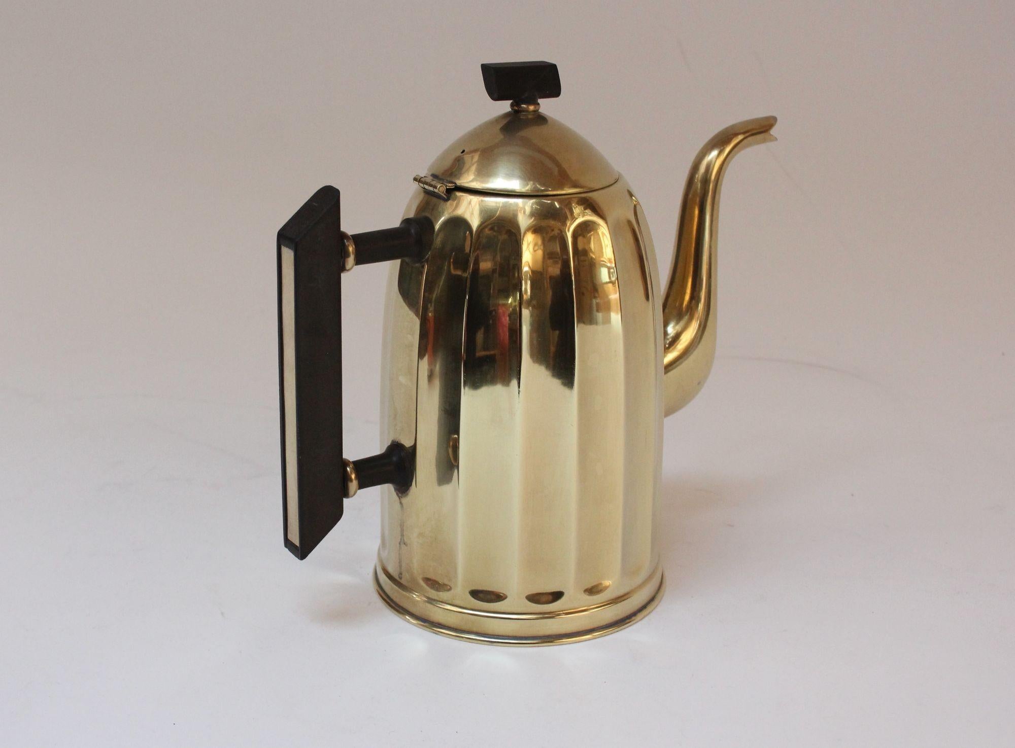 Belgian Art Deco Brass and Bakelite Fluted Teapot / Coffee Pot by Demeyere For Sale 14