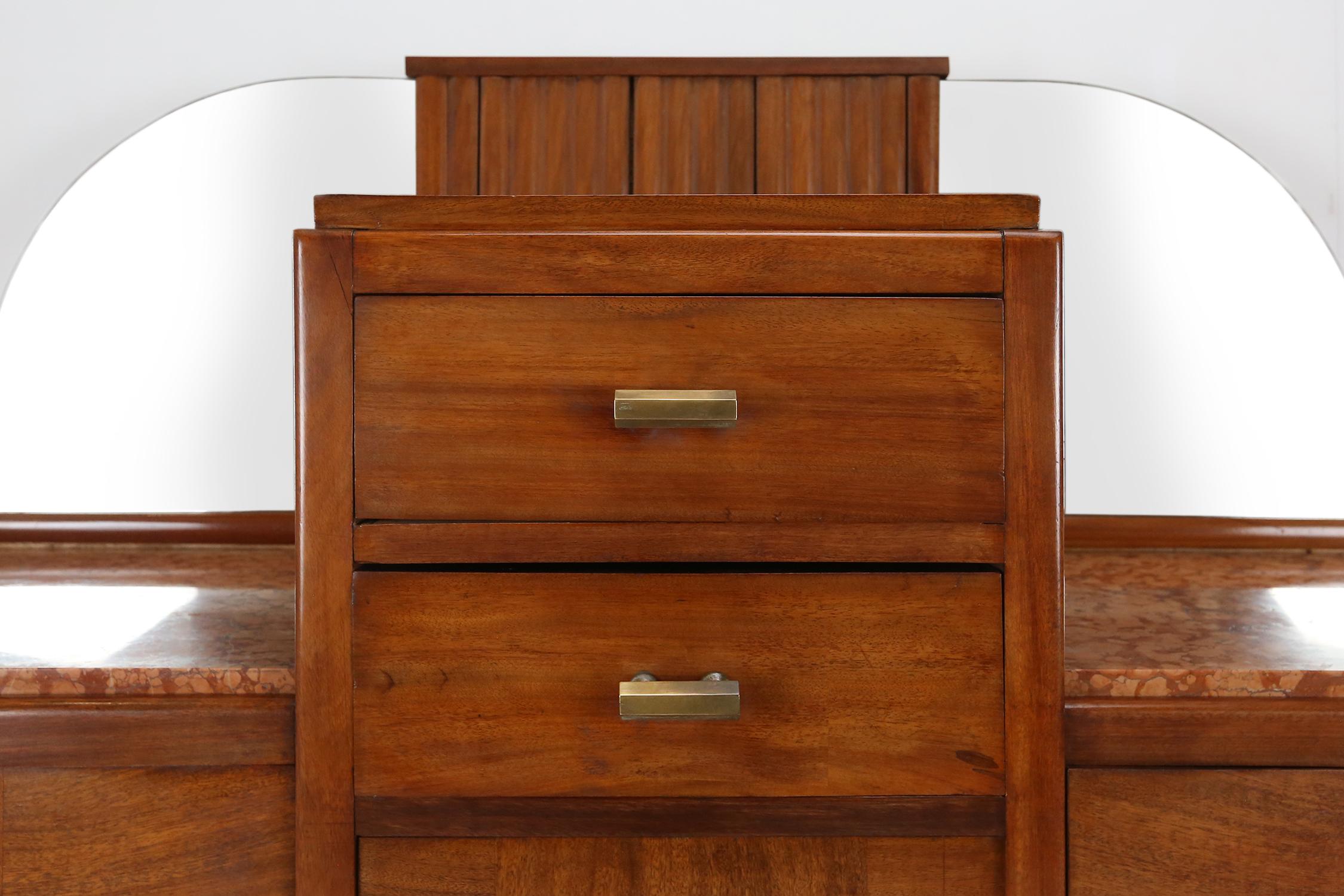 Belgian Art Deco Cabinet, Ca.1930 For Sale 1
