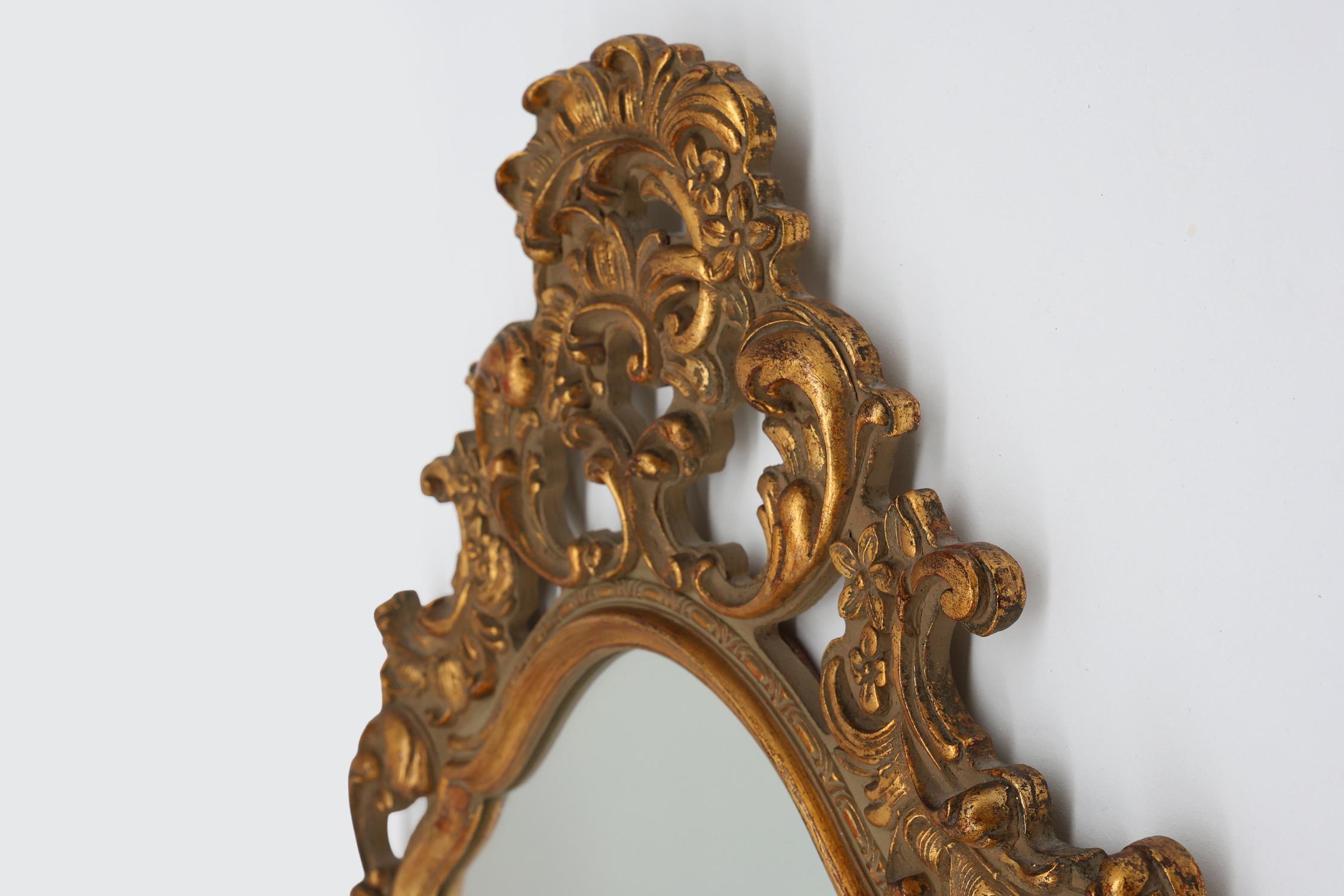 Belgian Baroque Gold Framed Oval Mirror, 1950s For Sale 2