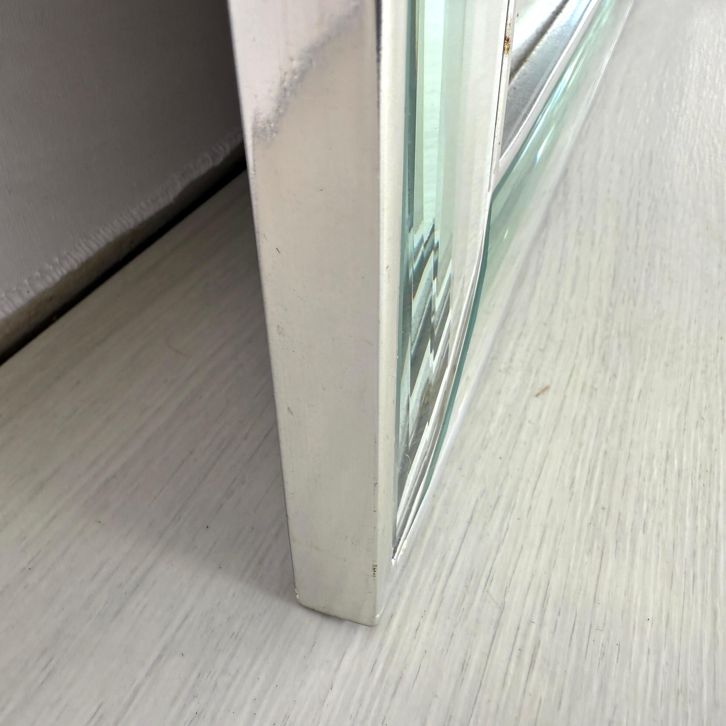 XX secolo Specchio smussato belga in vendita