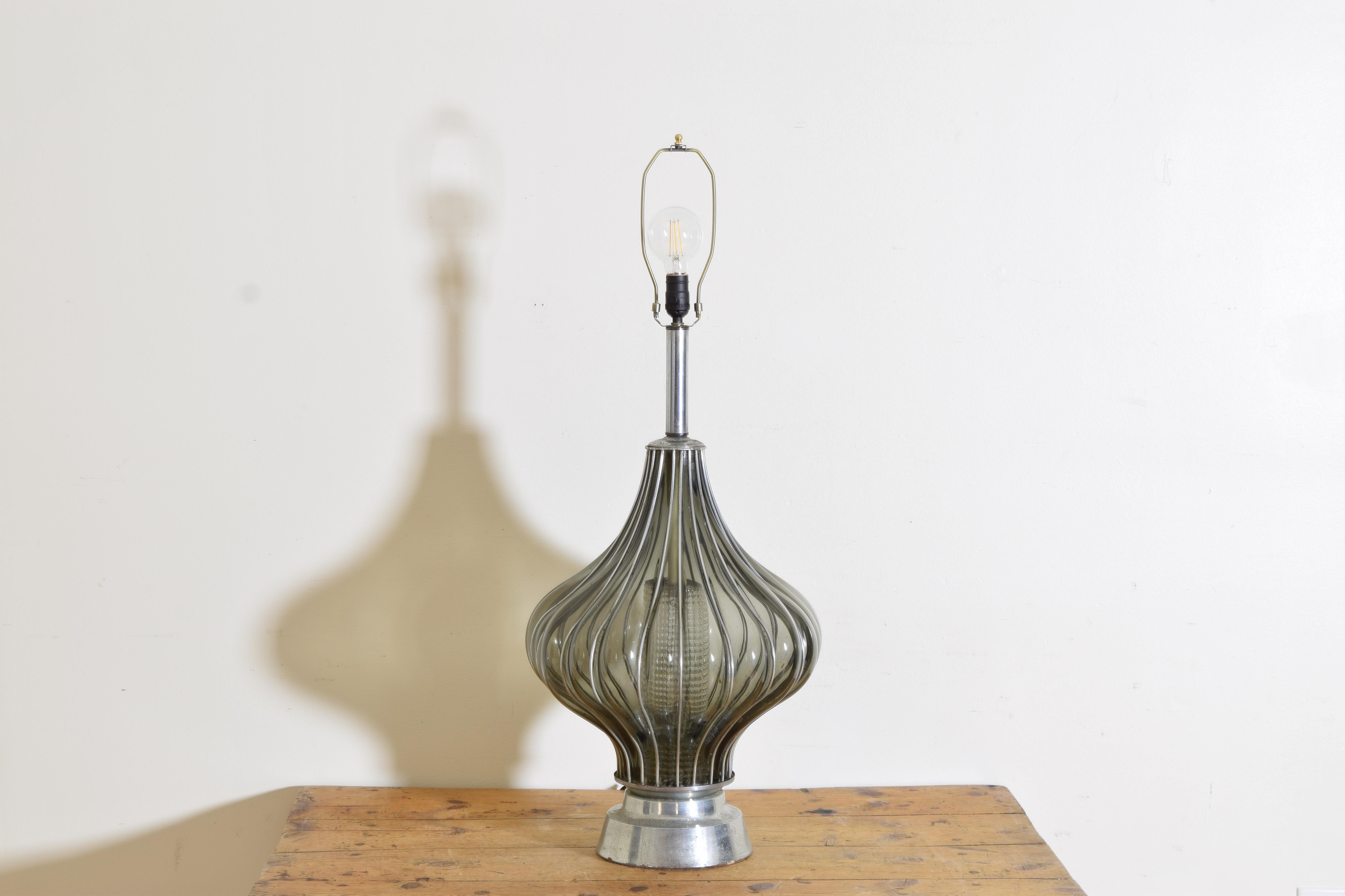 Lampe belge en verre soufflé Bon état - En vente à Atlanta, GA