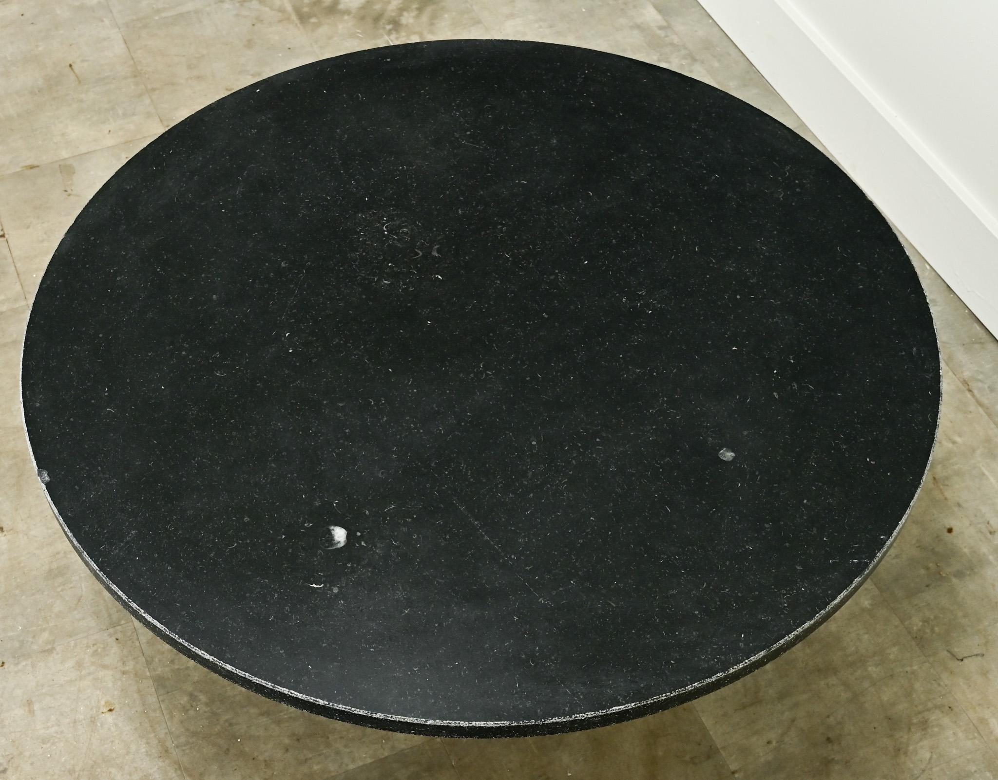 Belgian Blue Stone Round Coffee Table In Good Condition For Sale In Baton Rouge, LA