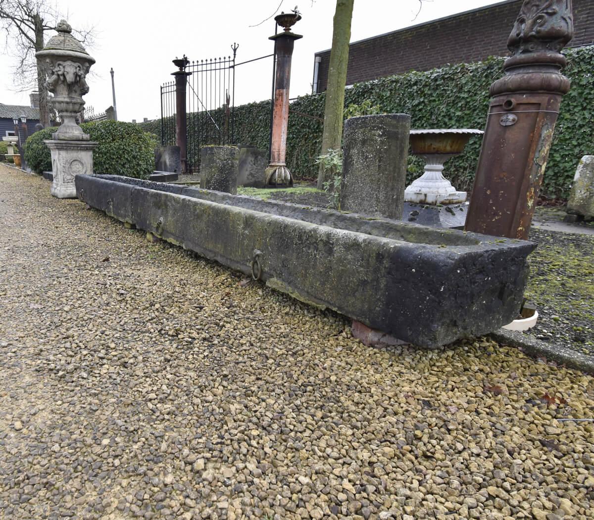 Belgian bluestone trough In Fair Condition For Sale In Udenhout, NL
