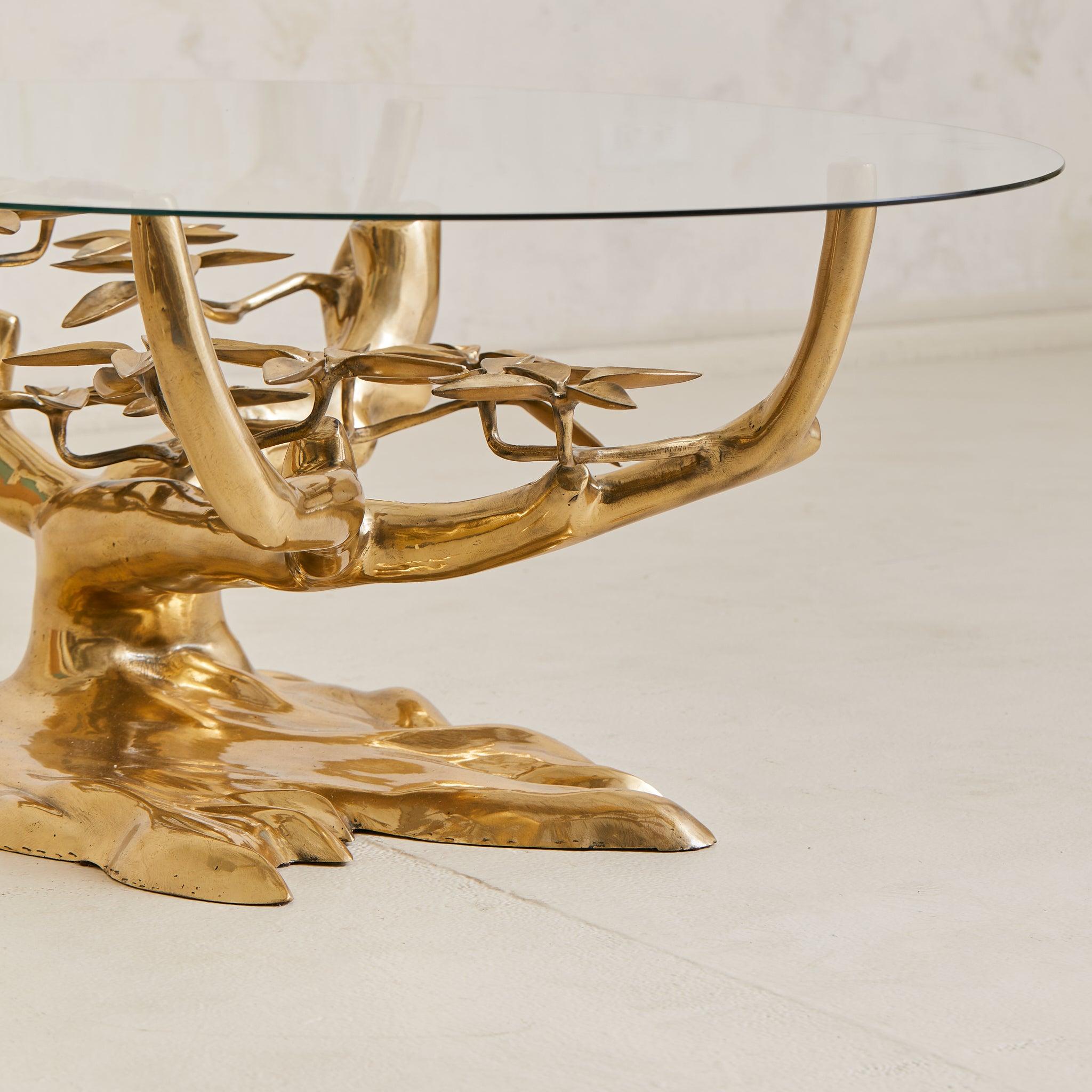 Belgian Brass Bonsai Coffee Table with Ellipse Glass Top by Willy Daro, 1970s In condizioni buone in vendita a Chicago, IL