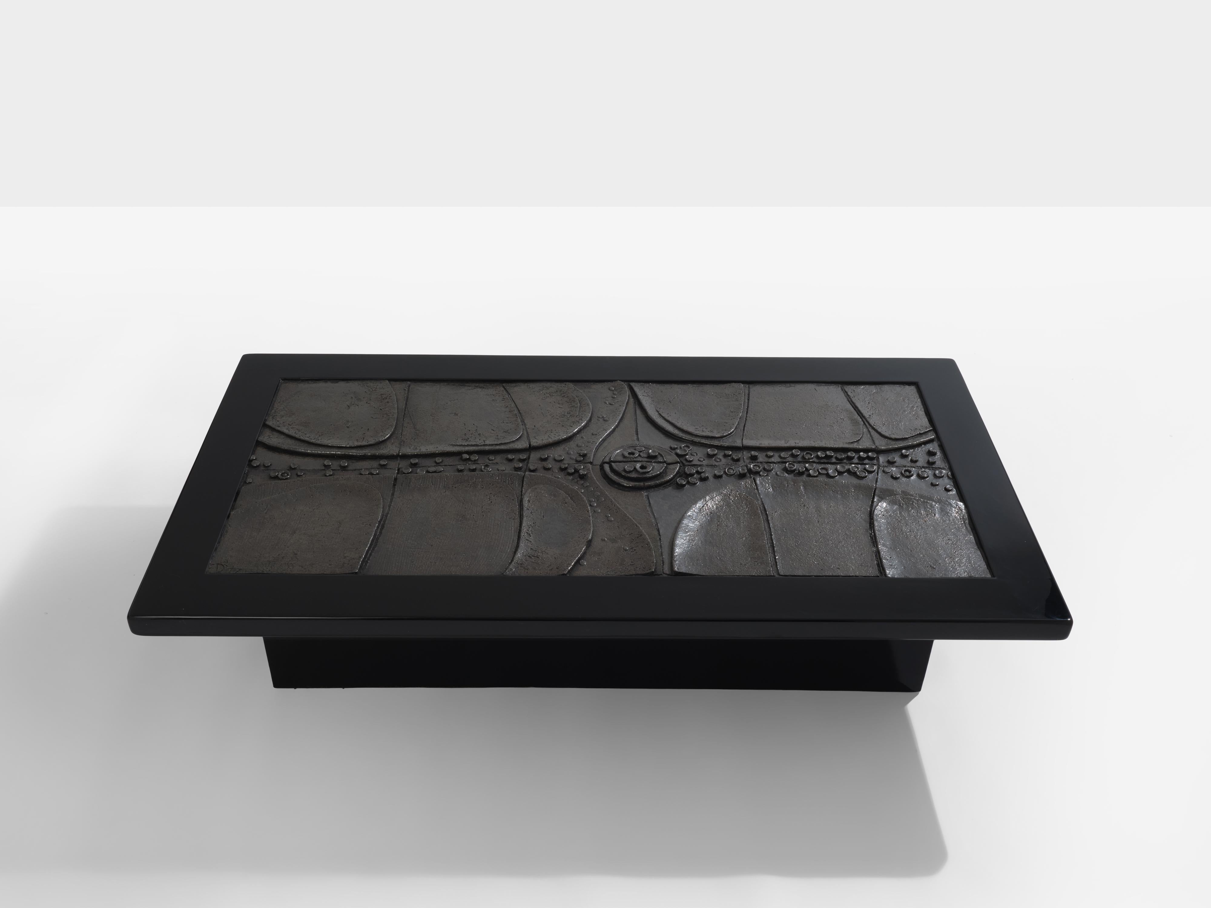 Mesa de centro belga brutalista de cerámica lacada Erik Deforce 1977 Moderno de mediados de siglo en venta