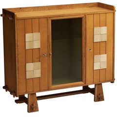 Armoire belge en chêne massif et verre