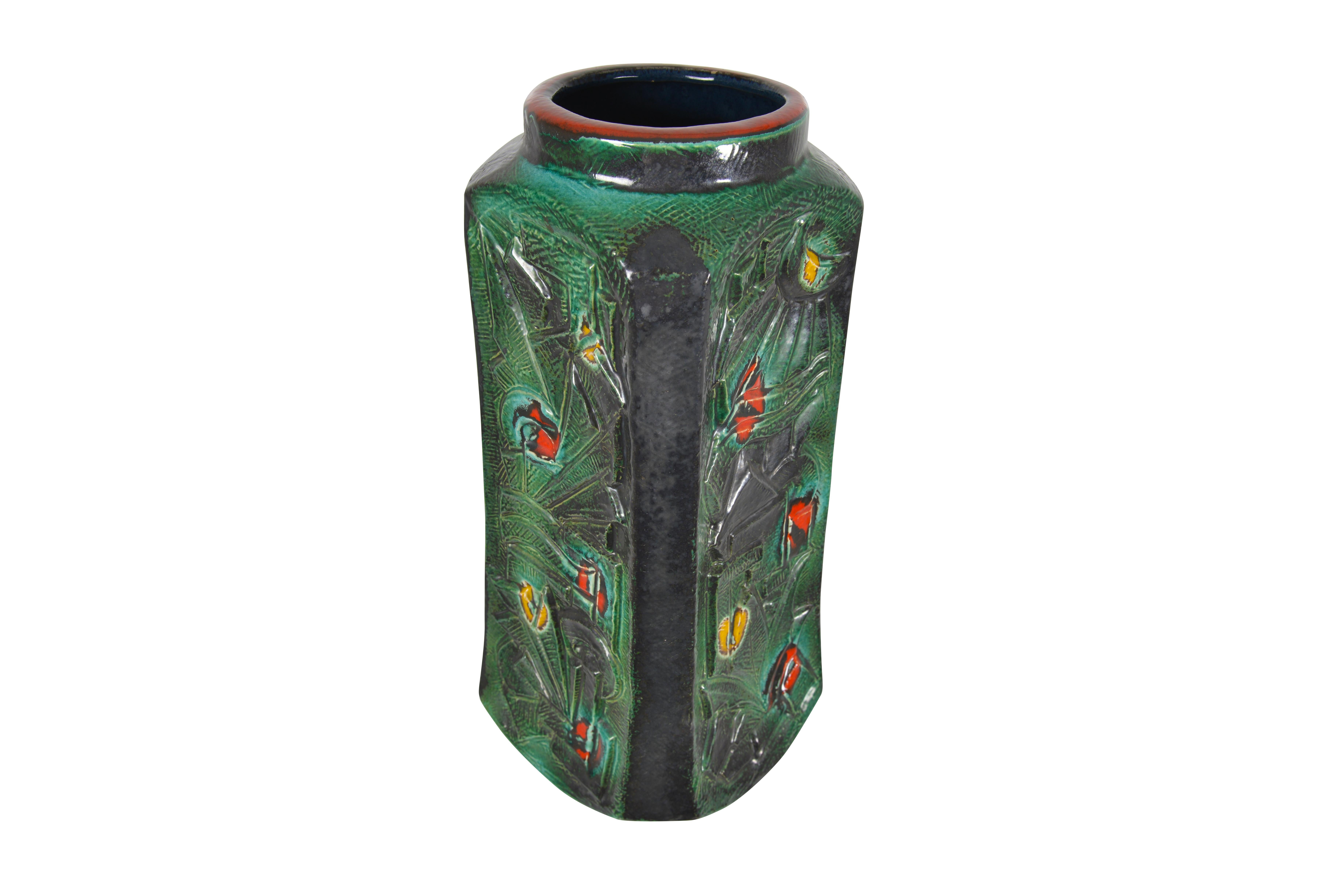 Belgian Ceramic Art Deco Vase circa 1940 In Good Condition For Sale In Sint-Kruis, BE