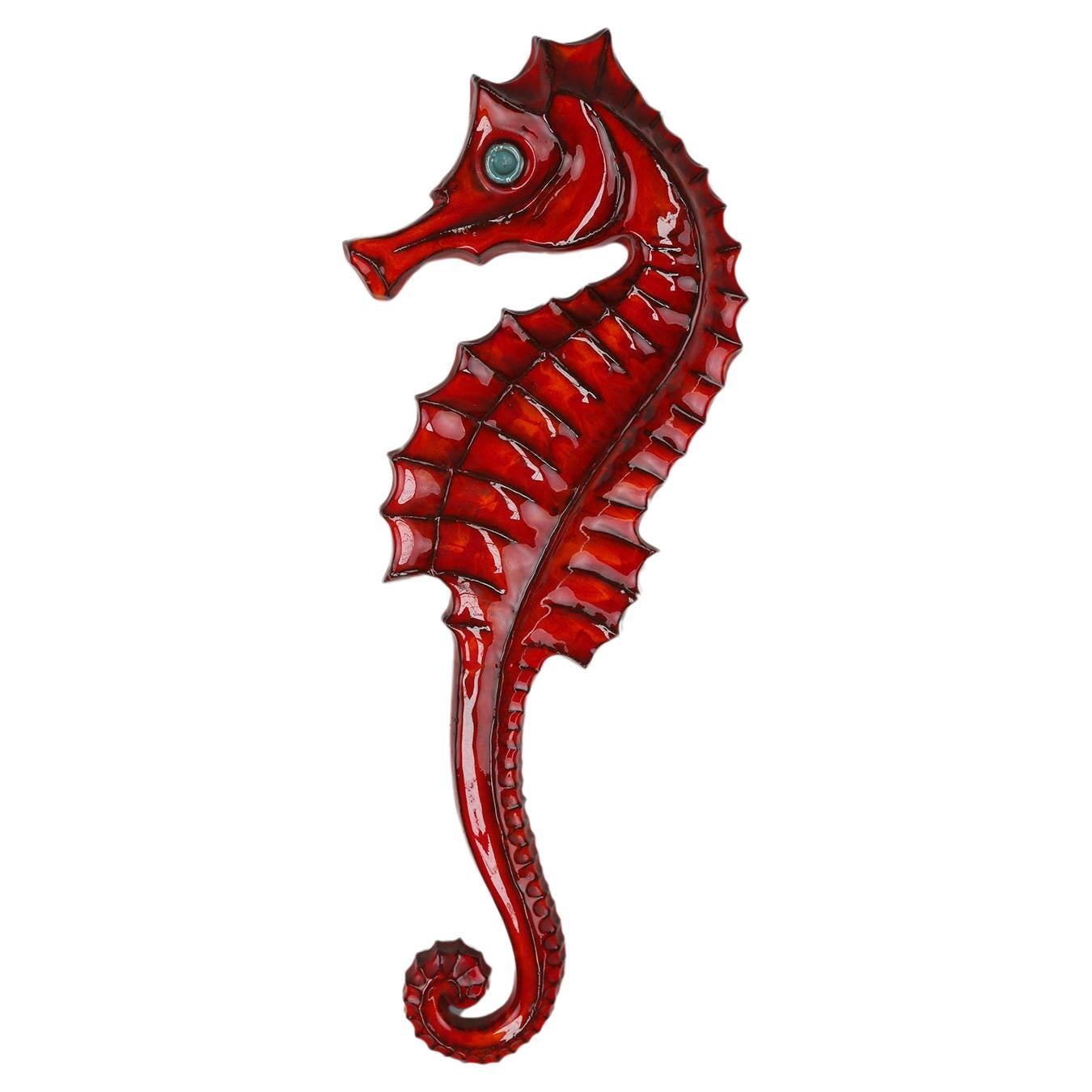 Placa de cerámica belga roja Caballito de mar de André Bayer, años 60 en venta