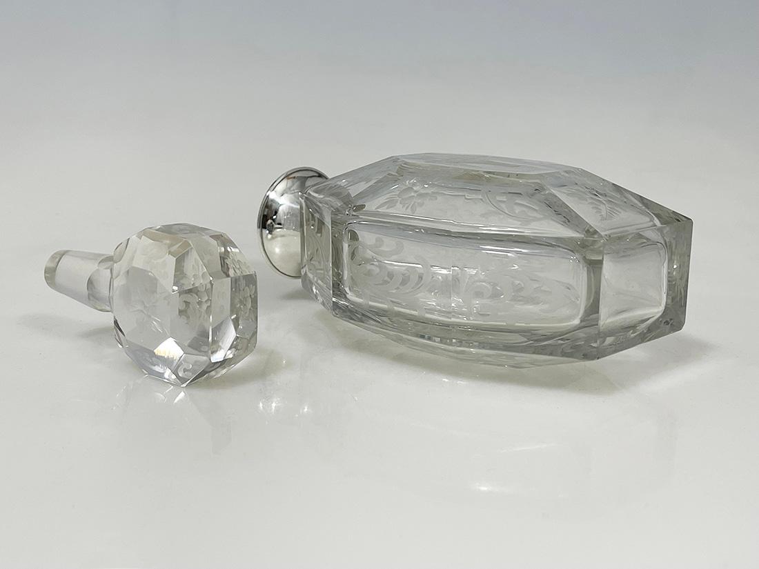 Belgian clear crystal cut carafe with silver by Altenloh, 1880-1890 In Good Condition For Sale In Delft, NL