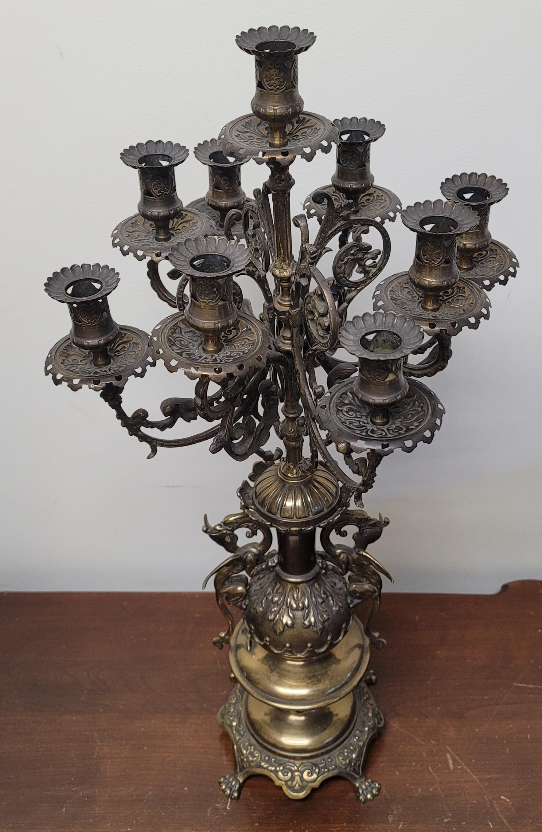 Ensemble de chandeliers Empire belge en métal doré, trois pièces de garniture en vente 6