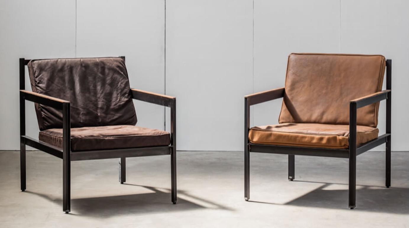 Sillón Cargo belga hecho a mano en lona encerada marrón oscuro Minimalista en venta