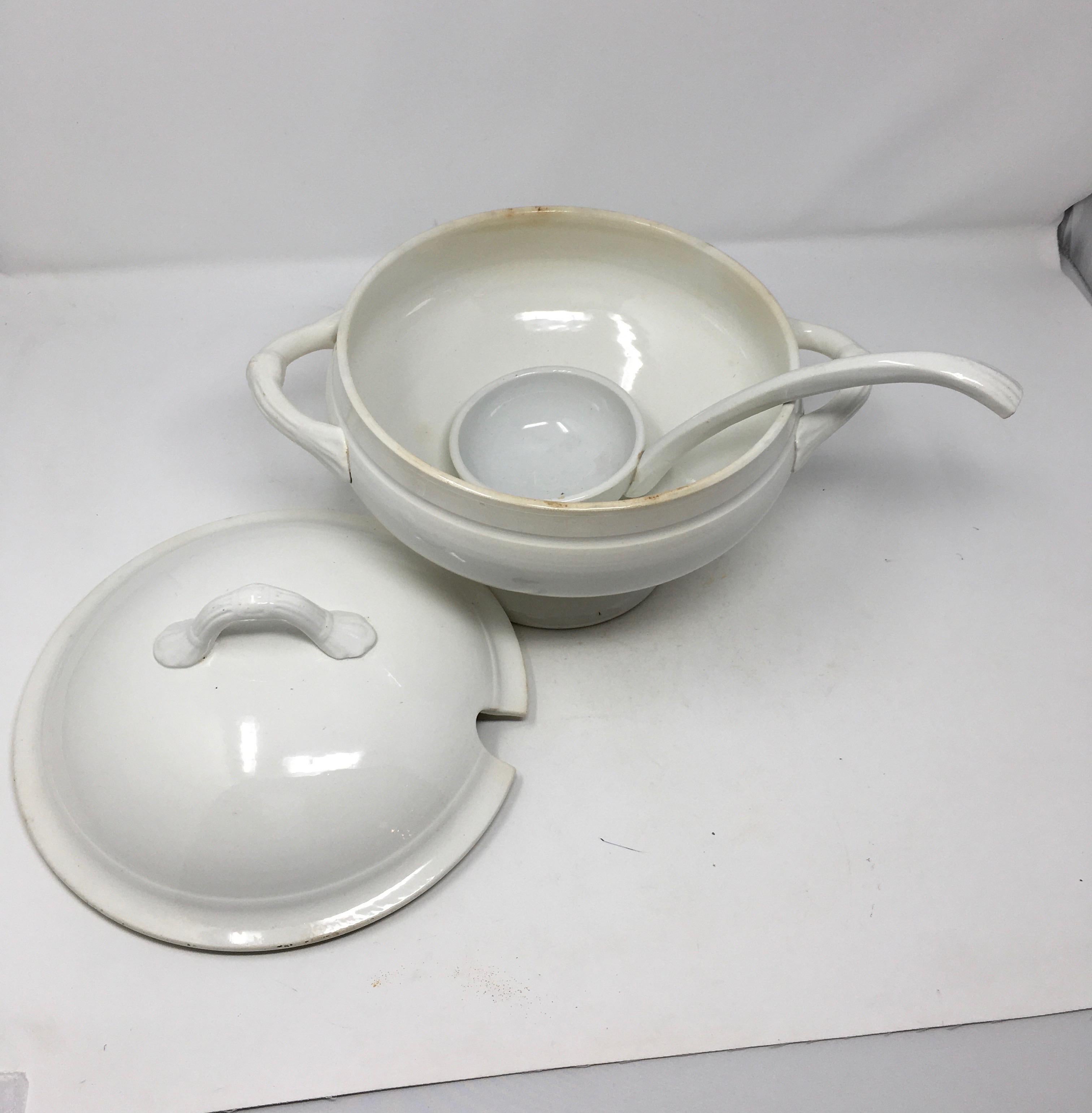 Belgian Ironstone Soup Tureen with Lid and Ladle In Good Condition In Houston, TX