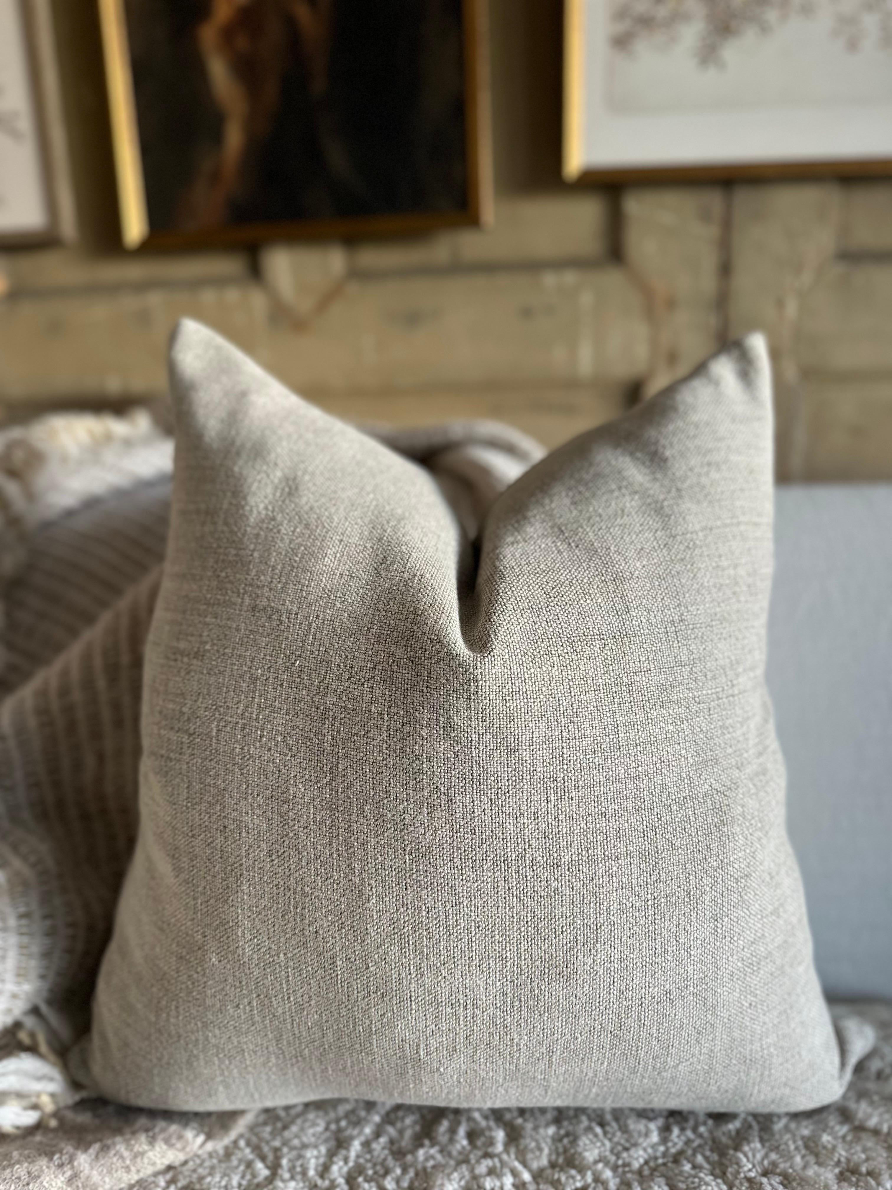 Linen Blend pillow in a natural color with a stone wash finish.
Antique Brass Zipper closure
Overlocked seams.
Includes Down Feather Insert
Color: Natural / Flax
Size: 22x22
51,000 Double Rubs
Extremely soft to the hand.
Care: Can be machine washed,