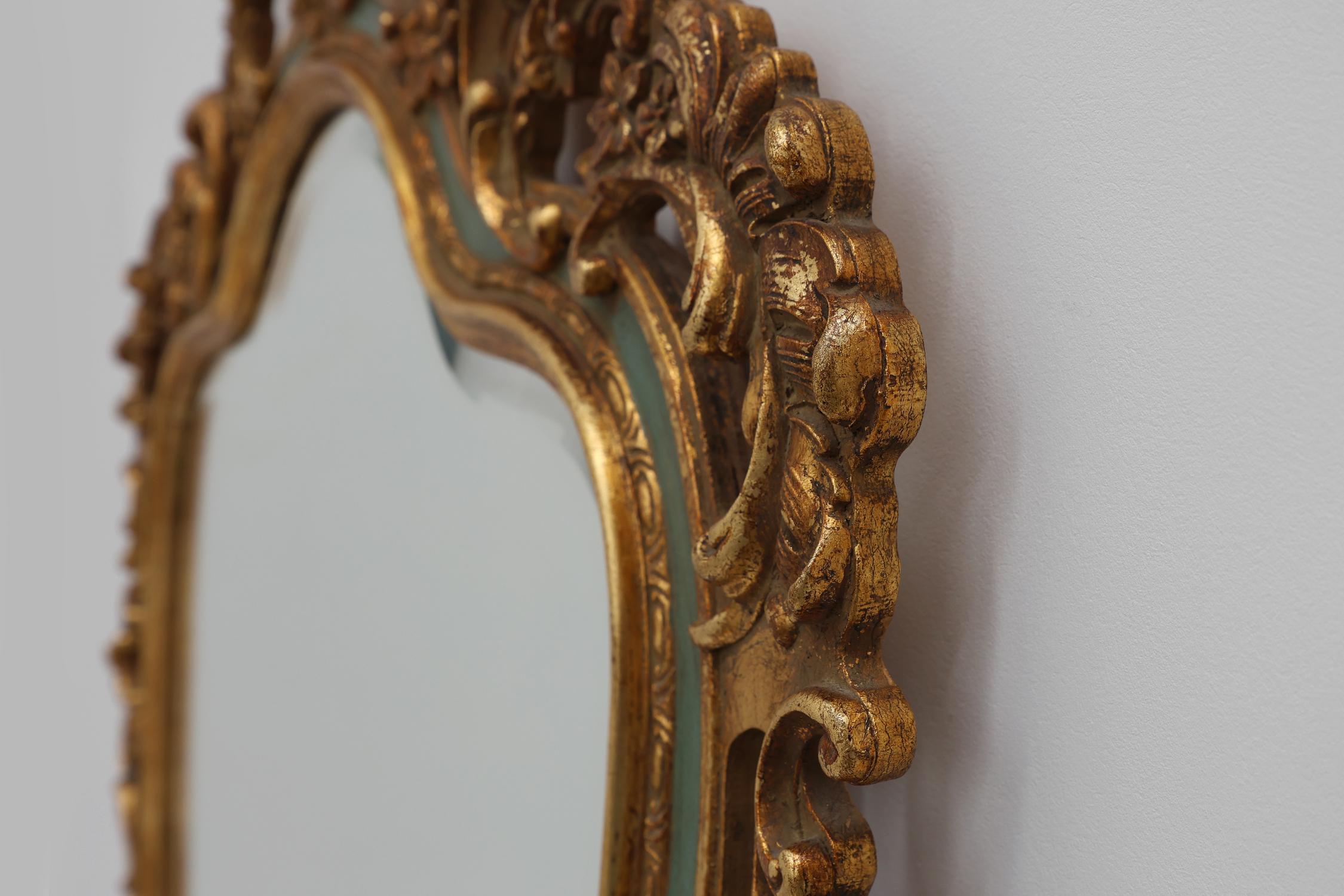 Miroir doré baroque belge de style Louis XV avec Label 