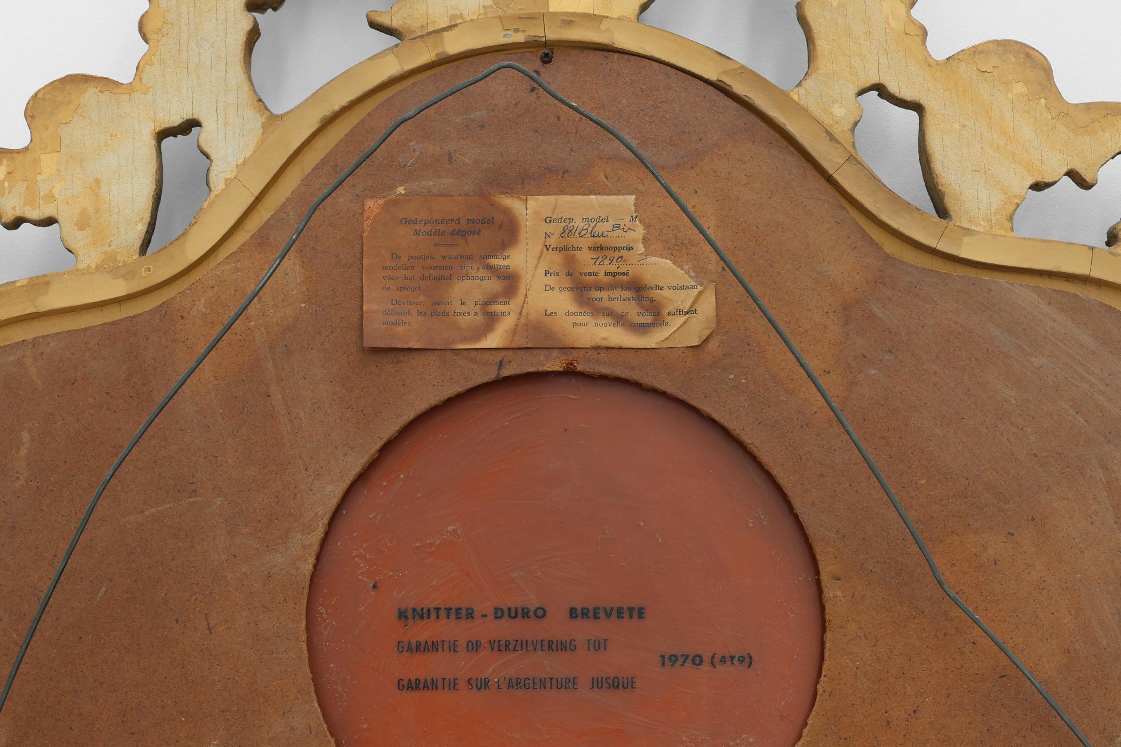 Miroir doré baroque belge de style Louis XV avec Label 