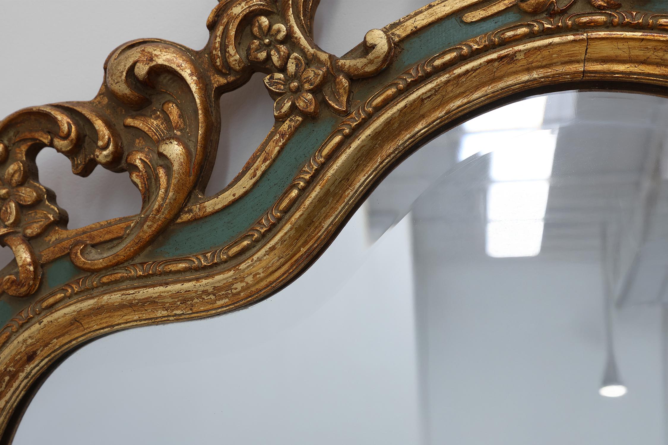 Miroir doré baroque belge de style Louis XV avec Label 