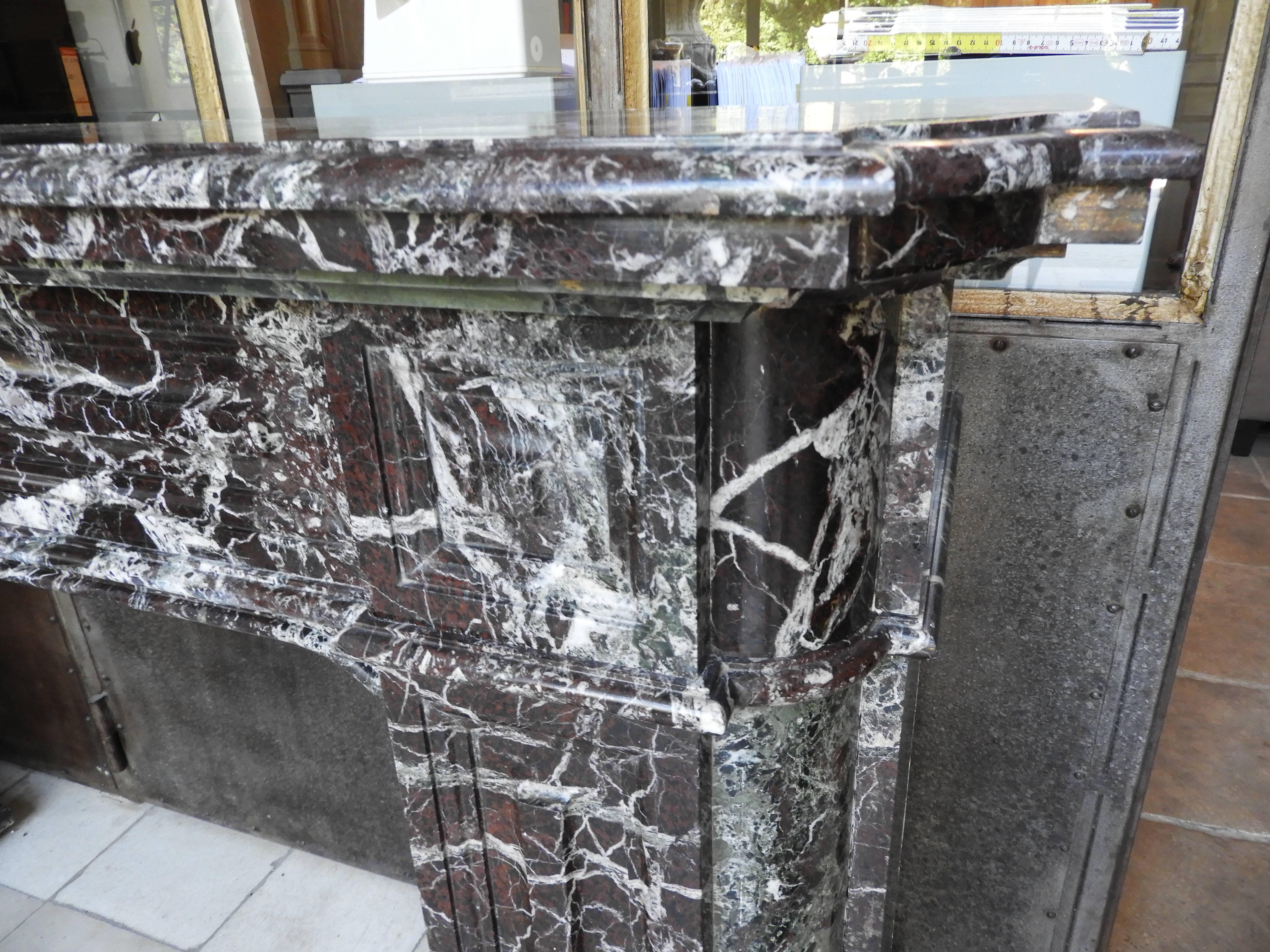 Belgian Marble Early 20th Century Fireplace Mantle In Excellent Condition For Sale In Zedelgem, BE