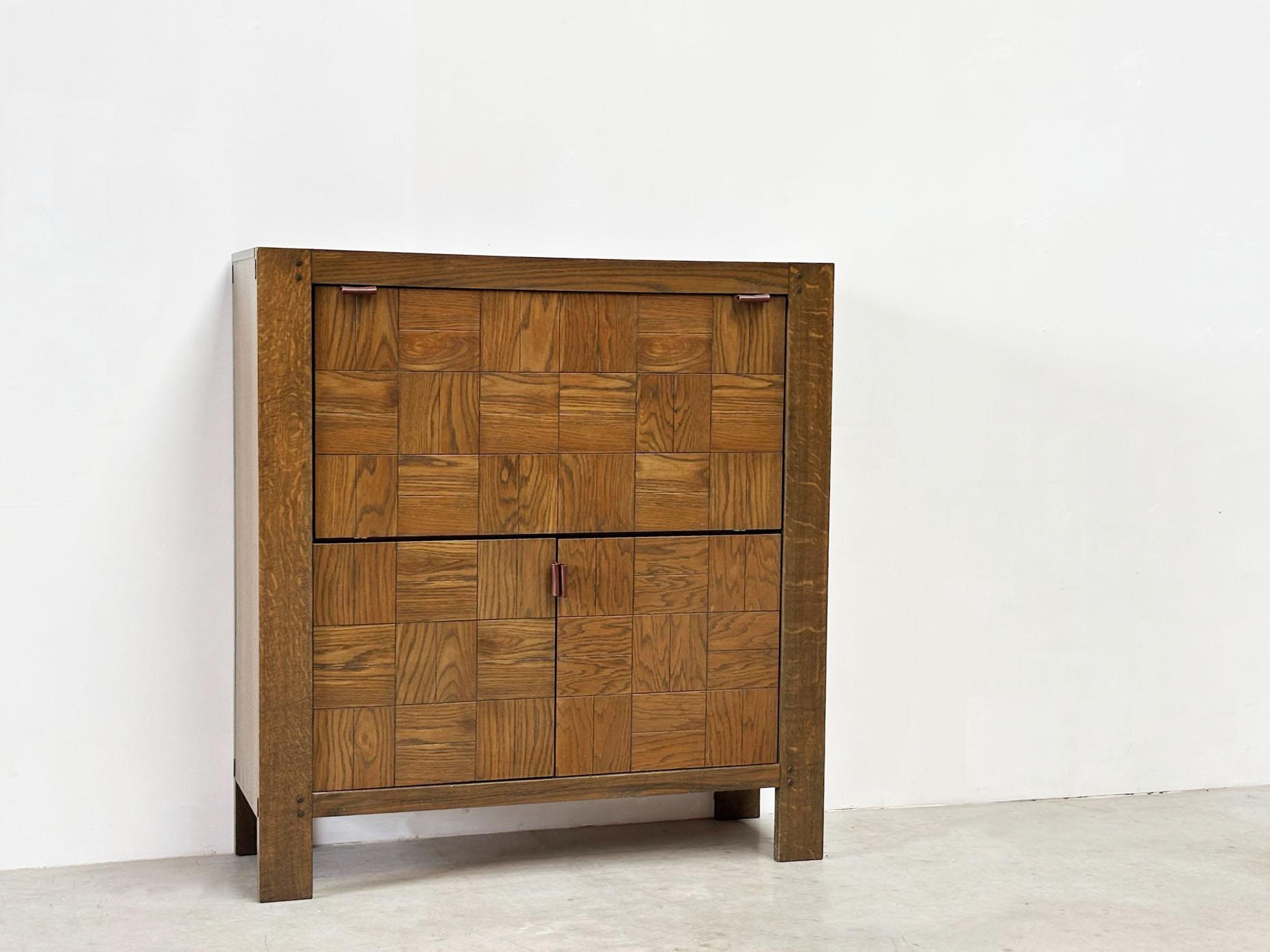 Questa rara credenza 