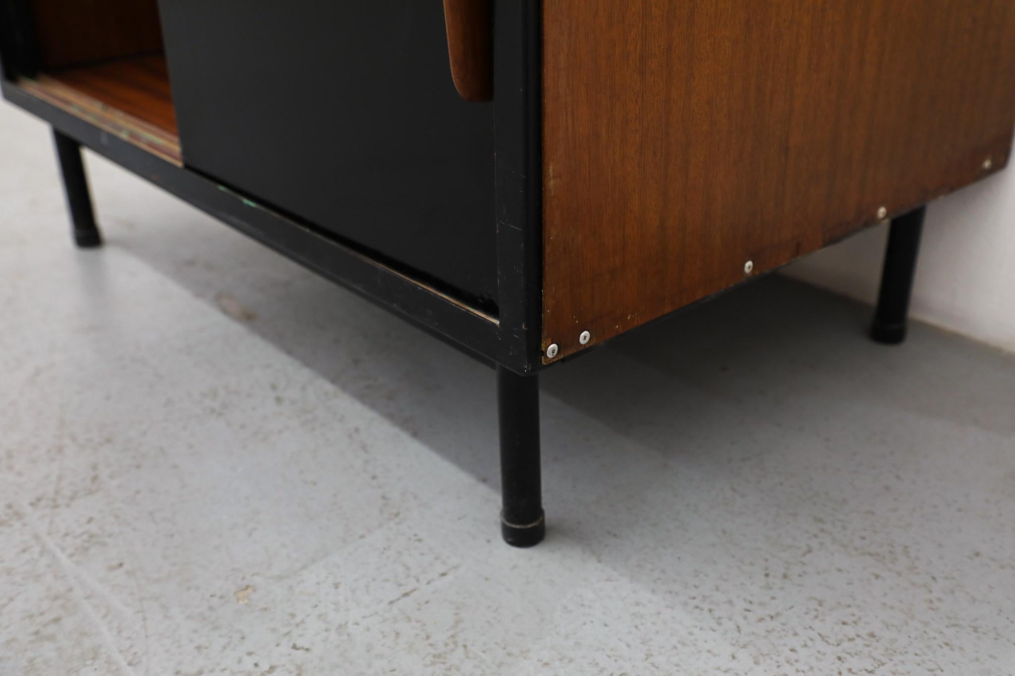 Belgischer moderner Kleiderschrank von Willy Van Der Meeren für Tubax, Grau und Schwarz, 1952 im Angebot 13