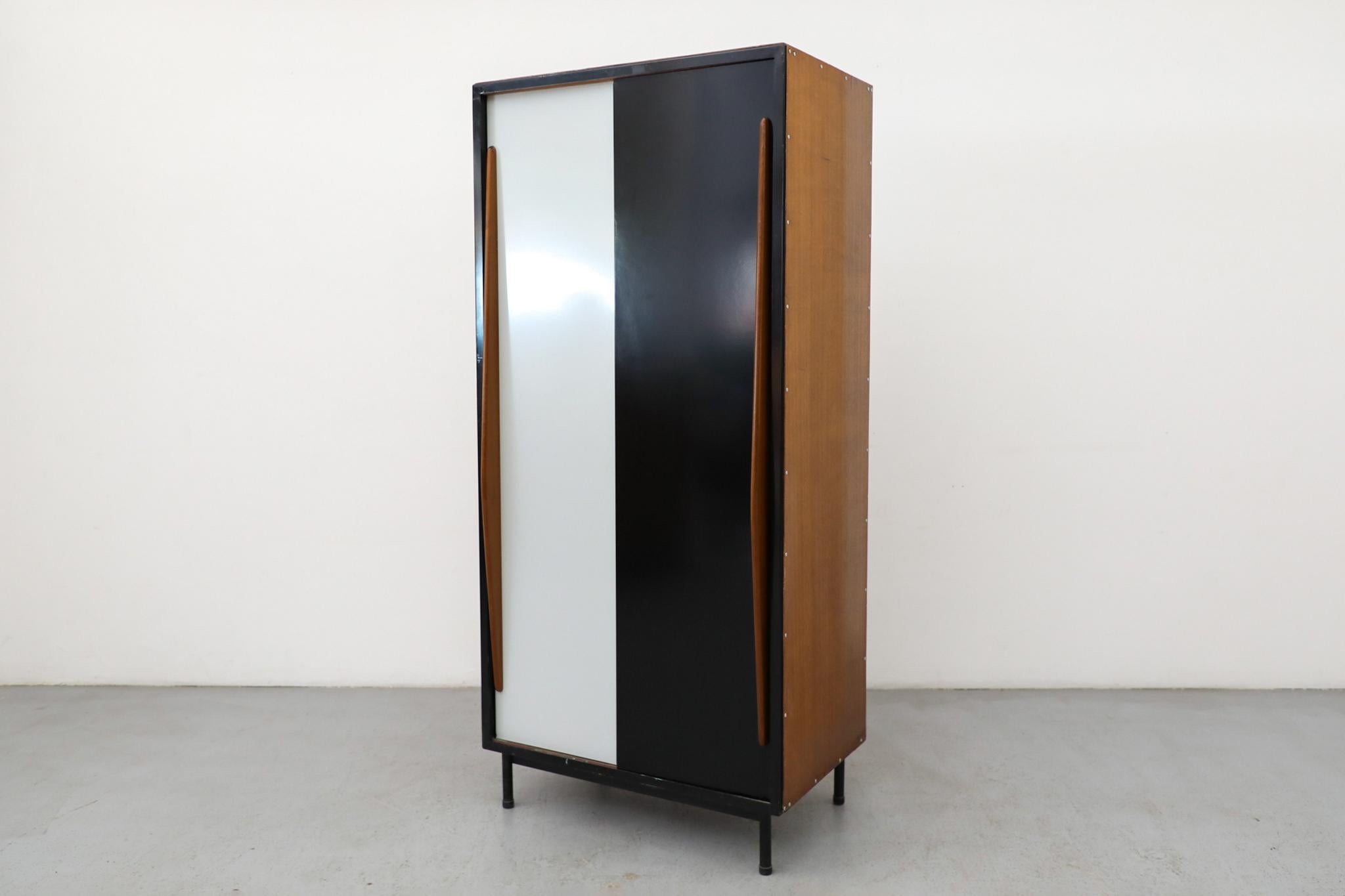 Belgischer moderner Kleiderschrank von Willy Van Der Meeren für Tubax, Grau und Schwarz, 1952 (Moderne der Mitte des Jahrhunderts) im Angebot