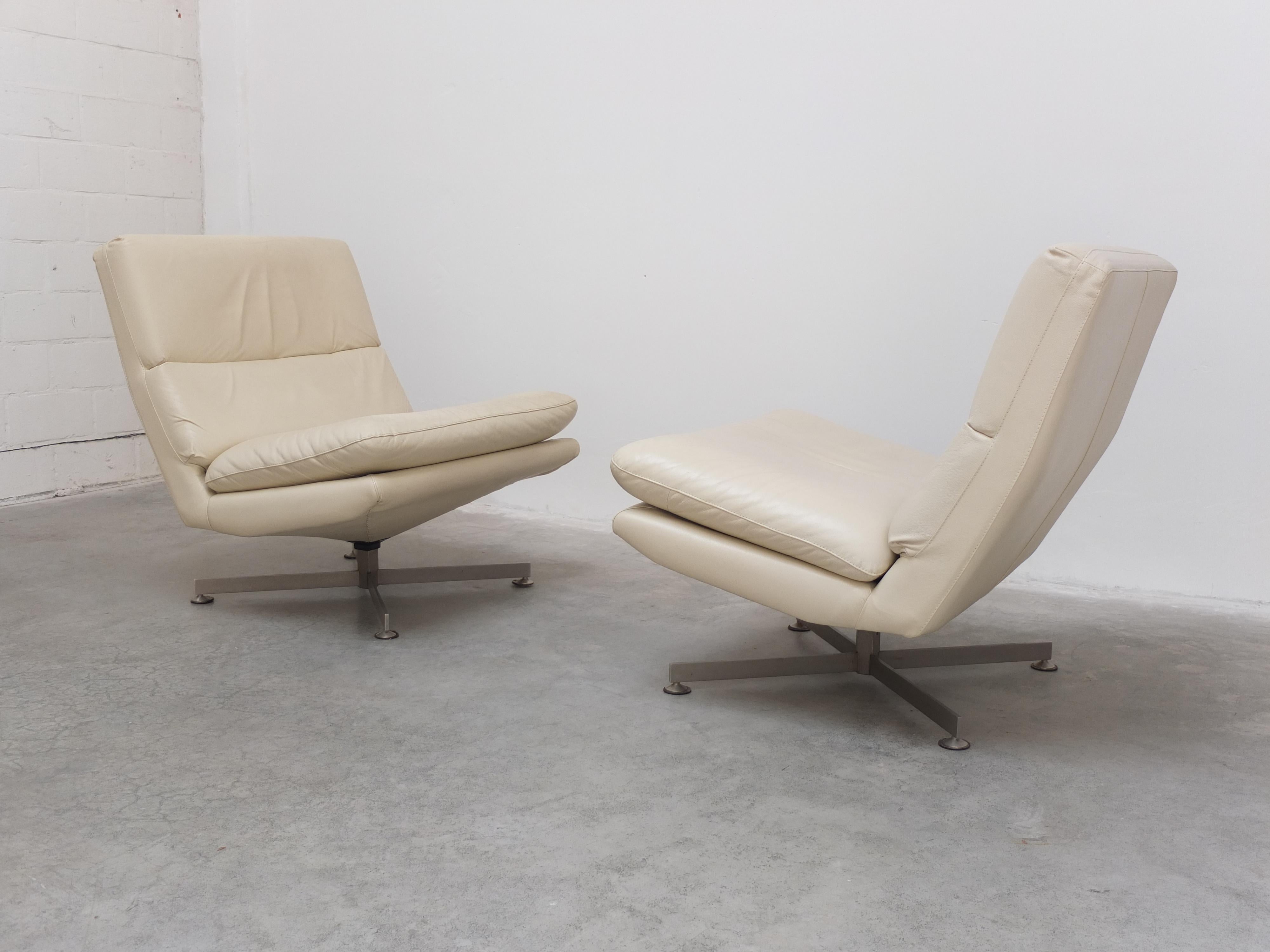 Belgian Modernist Swivel Lounge Chairs by Georges Van Rijck for Beaufort, 1960s 1