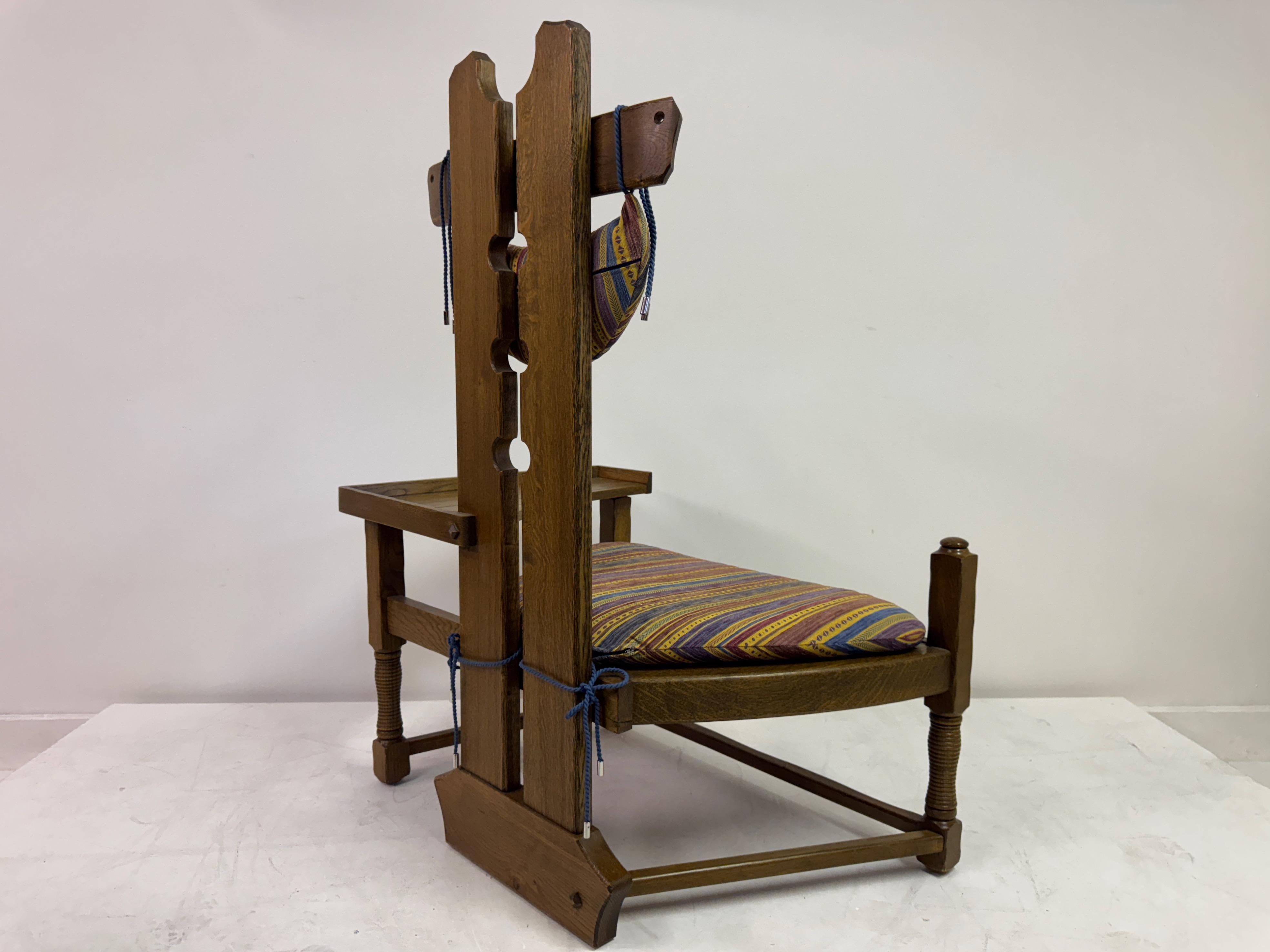 Belgian Oak Armchair with Integrated Side Rest, 1960s For Sale 4