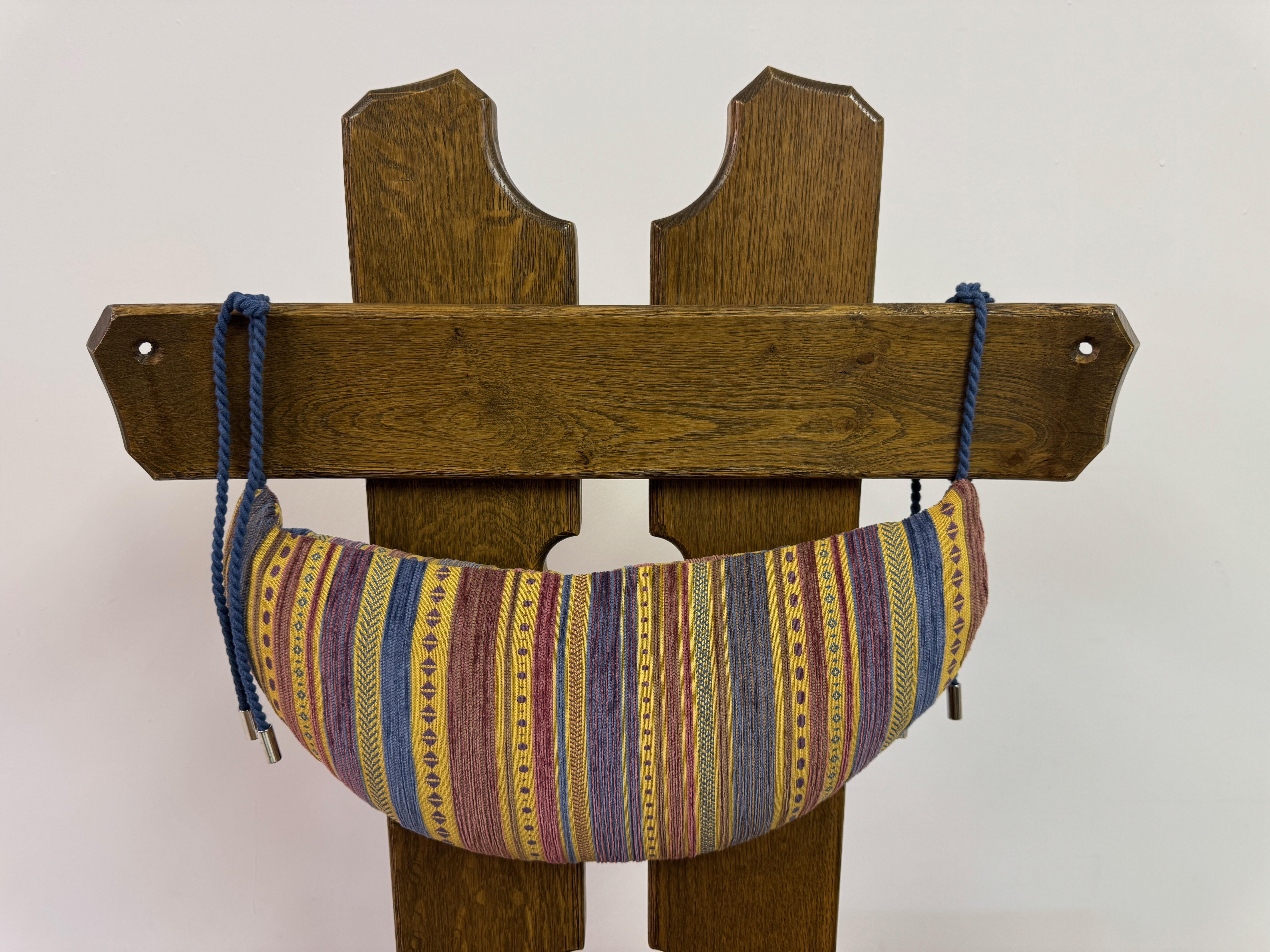 Belgian Oak Armchair with Integrated Side Rest, 1960s For Sale 1