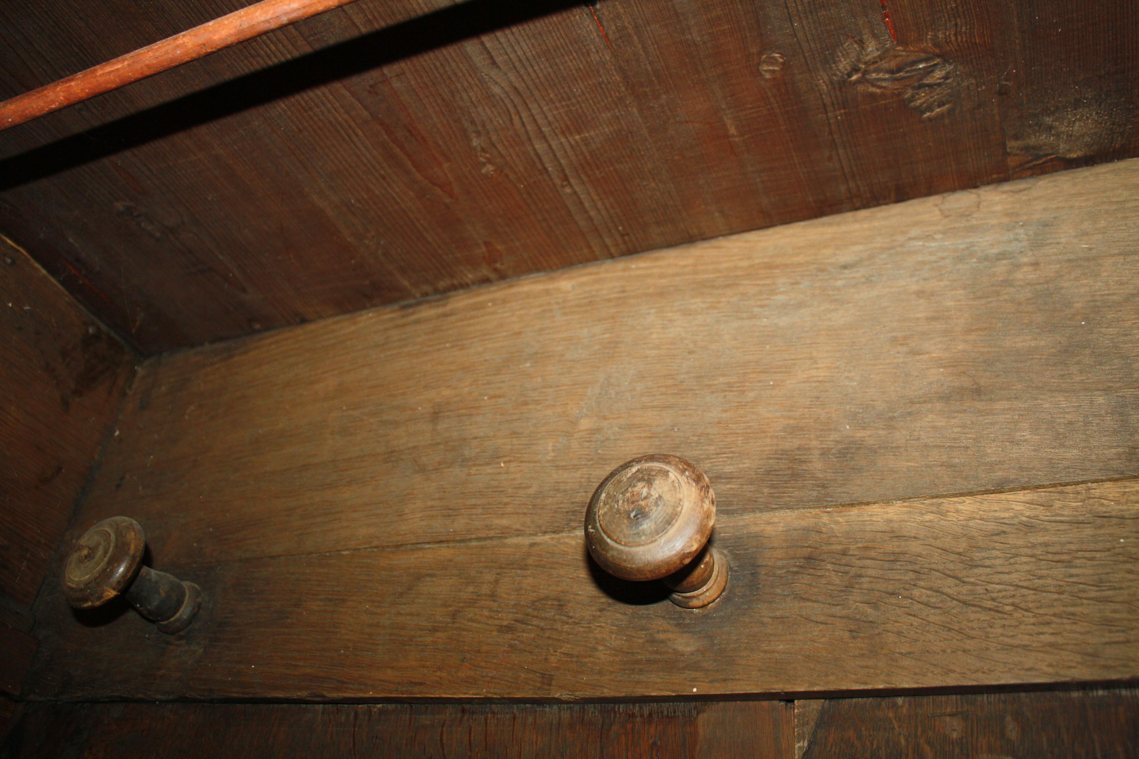 Belgian Oak Armoire, circa 1820 For Sale 3