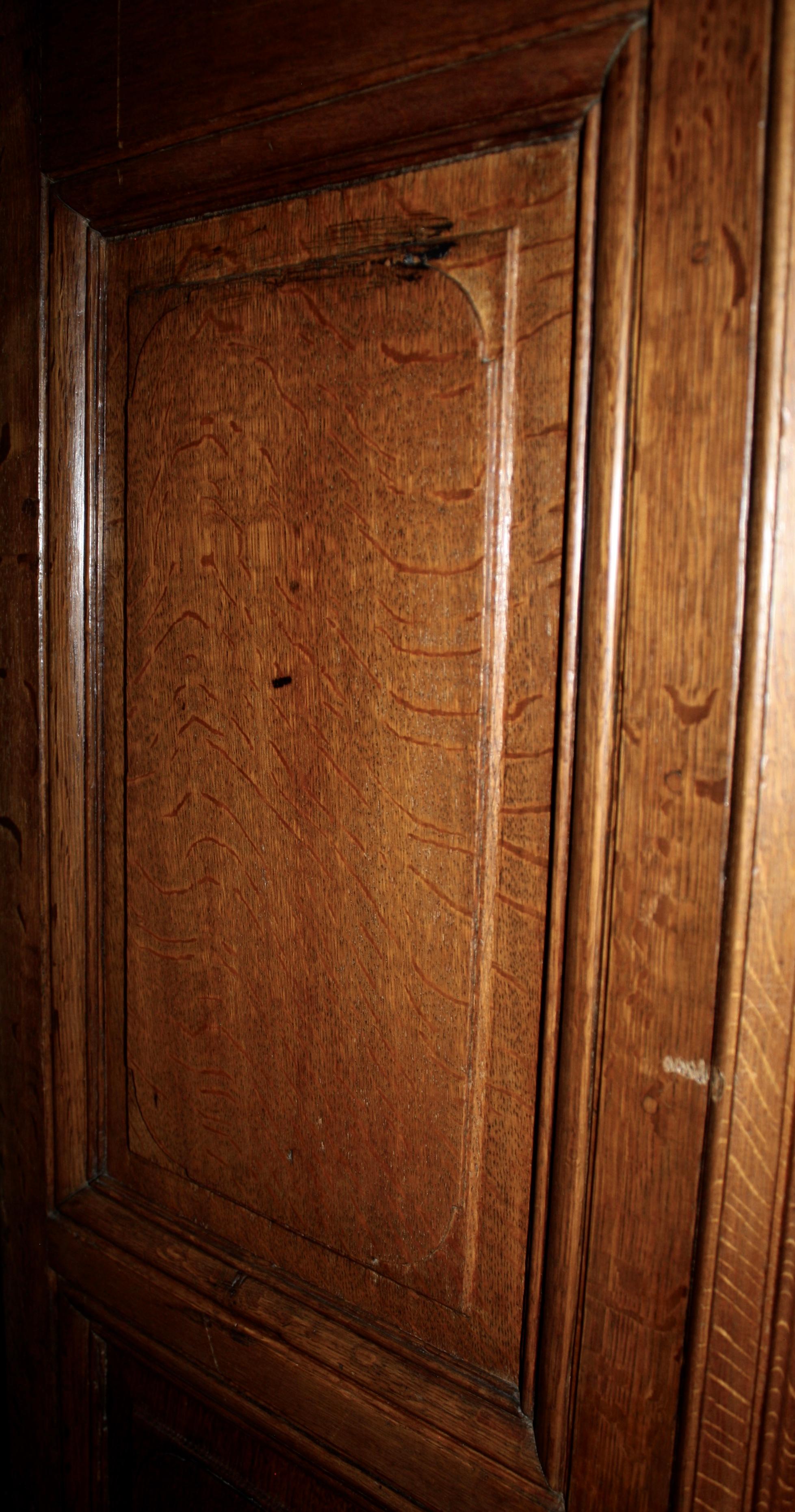 Belgian Oak Armoire, circa 1820 In Good Condition For Sale In Evergreen, CO