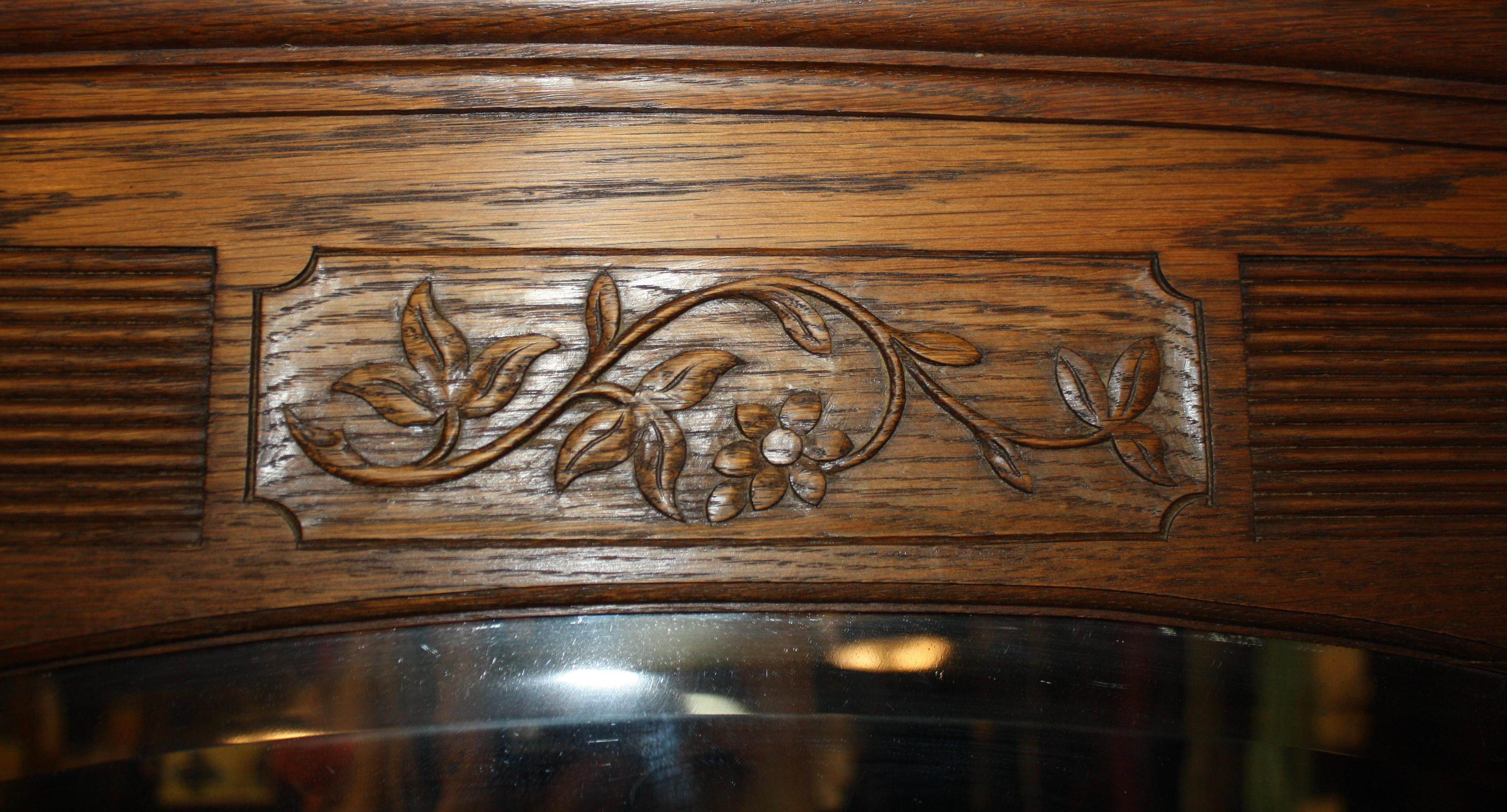 20th Century Belgian Oak Dresser with Marble Vanity Top and Mirror, circa 1900