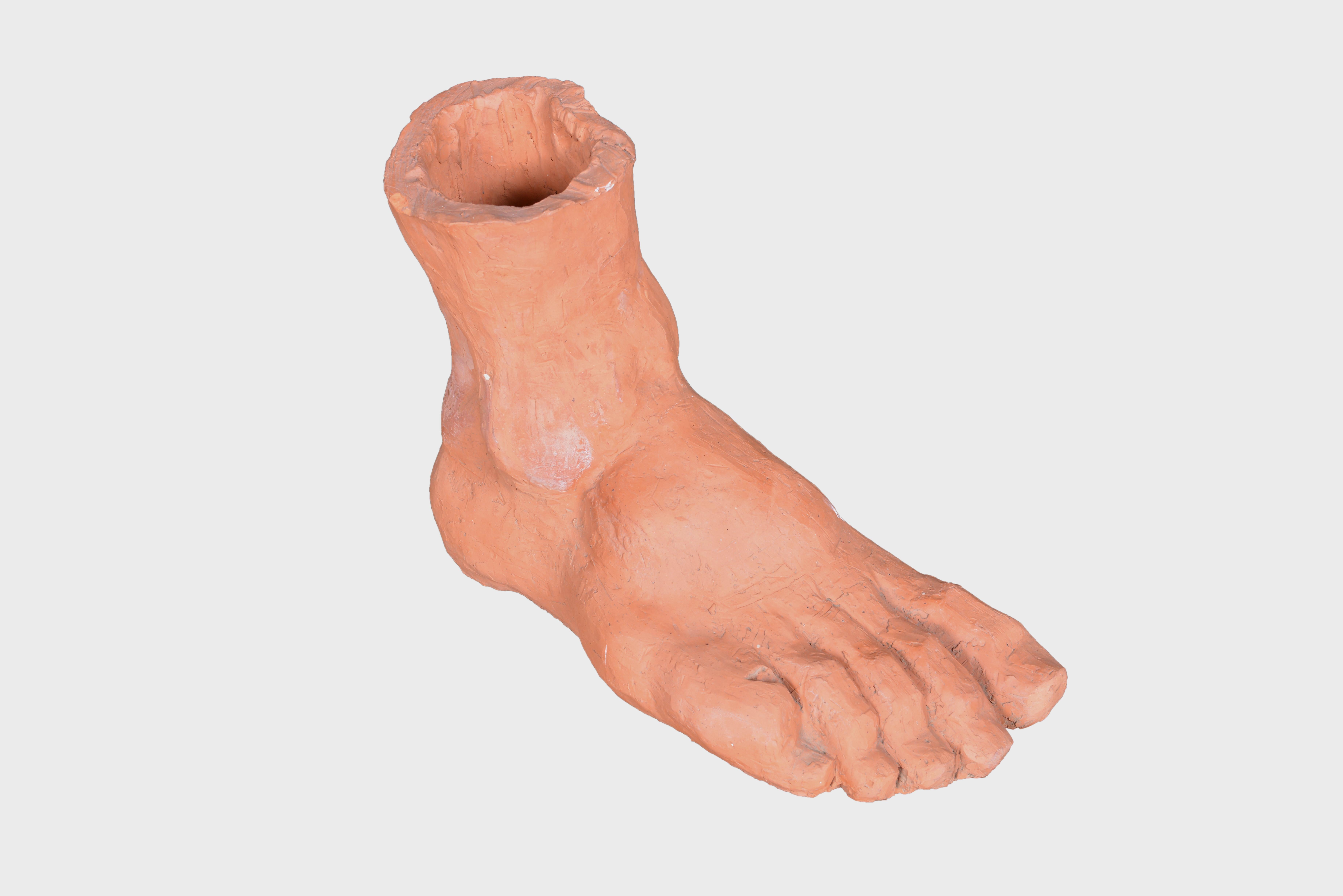 Belgian Oversized Terracotta Foot, circa 1970 In Good Condition For Sale In Sint-Kruis, BE