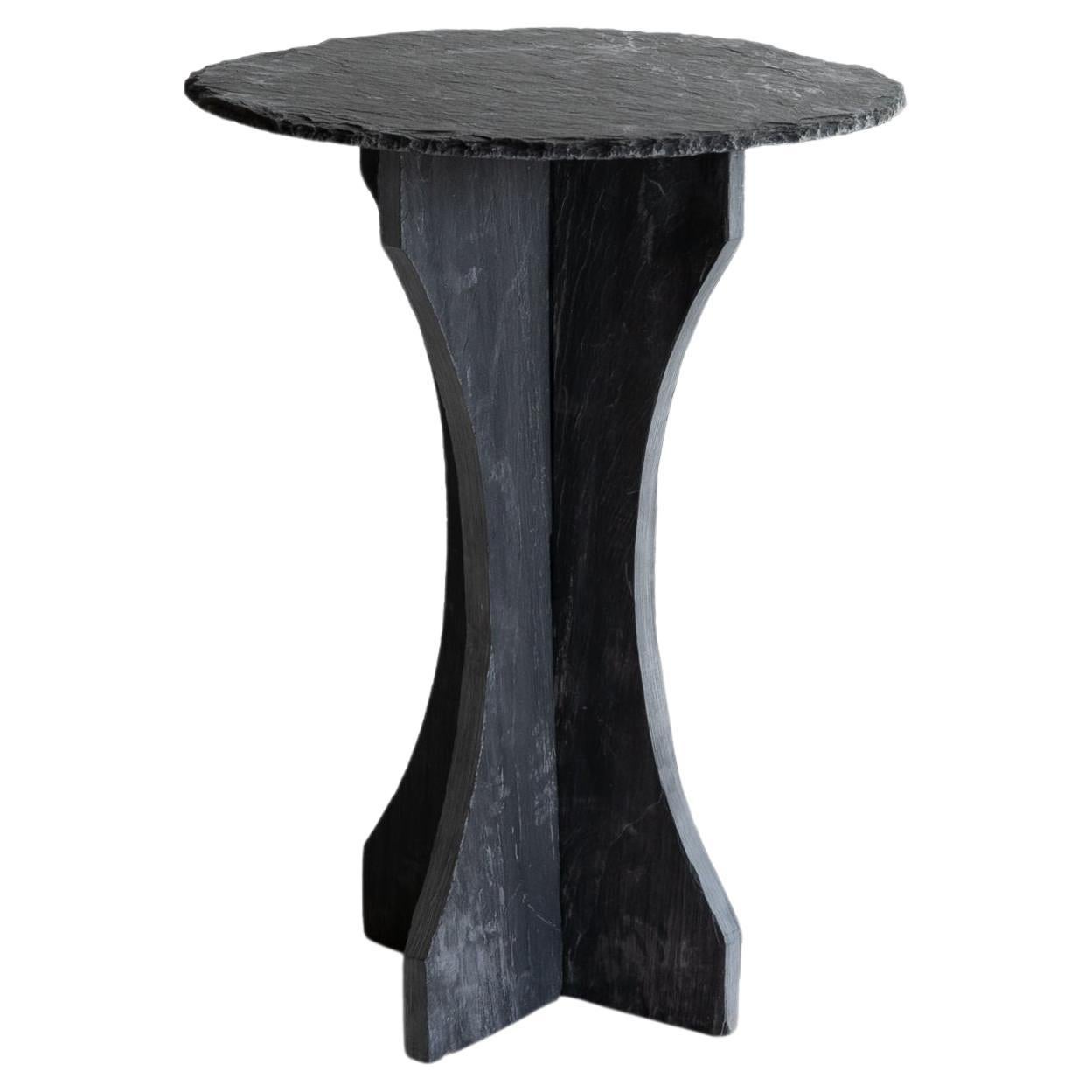 Mesa Rústica Belga Redonda de Pizarra ennegrecida / wabi sabi
