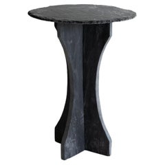 Table ronde rustique belge en ardoise noircie / wabi sabi