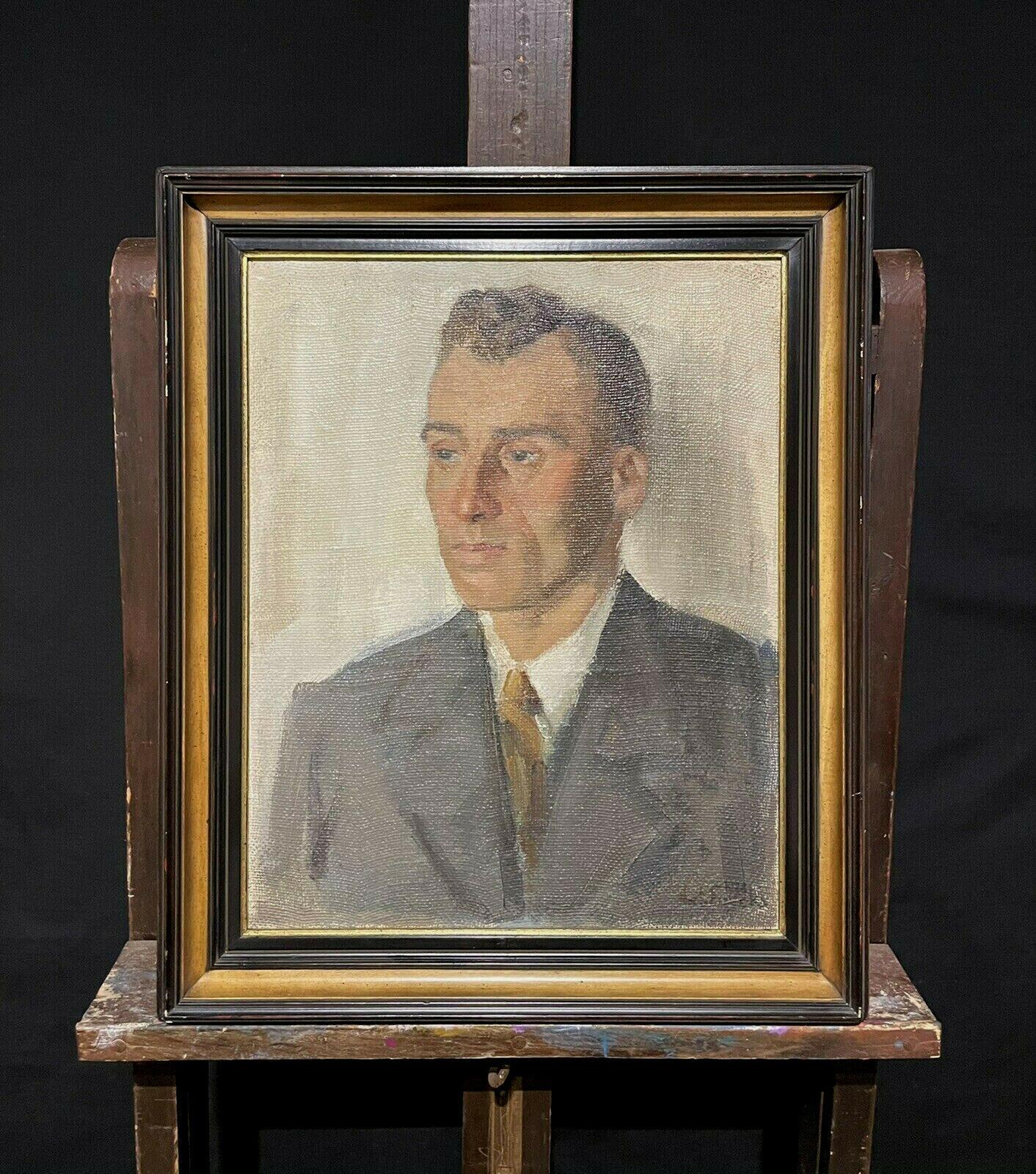 1940's BELGIAN POST-IMPRESSIONIST SIGNED OIL - PORTRAIT OF MAN IN JACKET & TIE - Painting by Belgian School