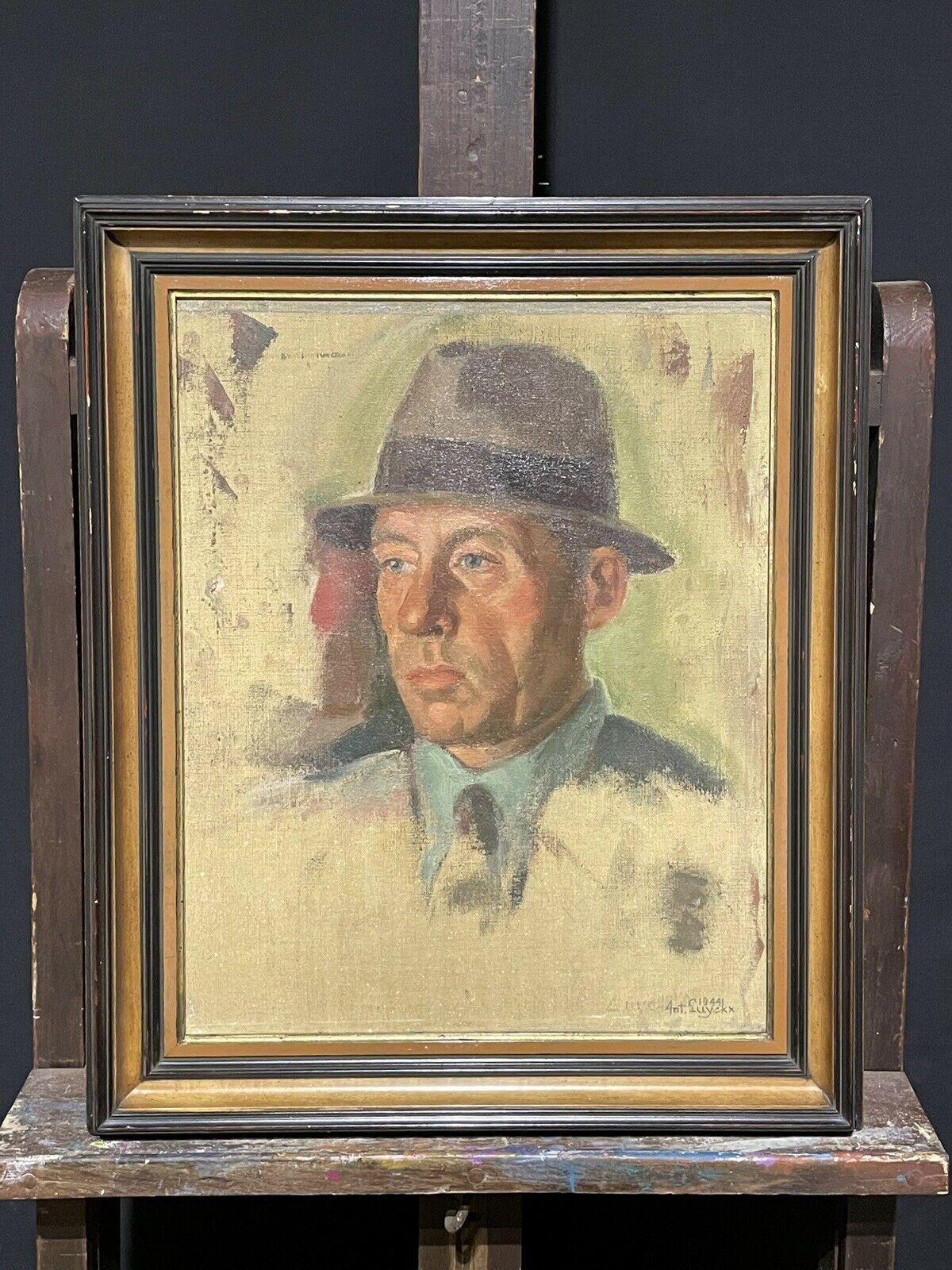 1940's POST-IMPRESSIONIST SIGNED OIL - PORTRAIT OF MAN WEARING A HAT - Painting by Belgian School