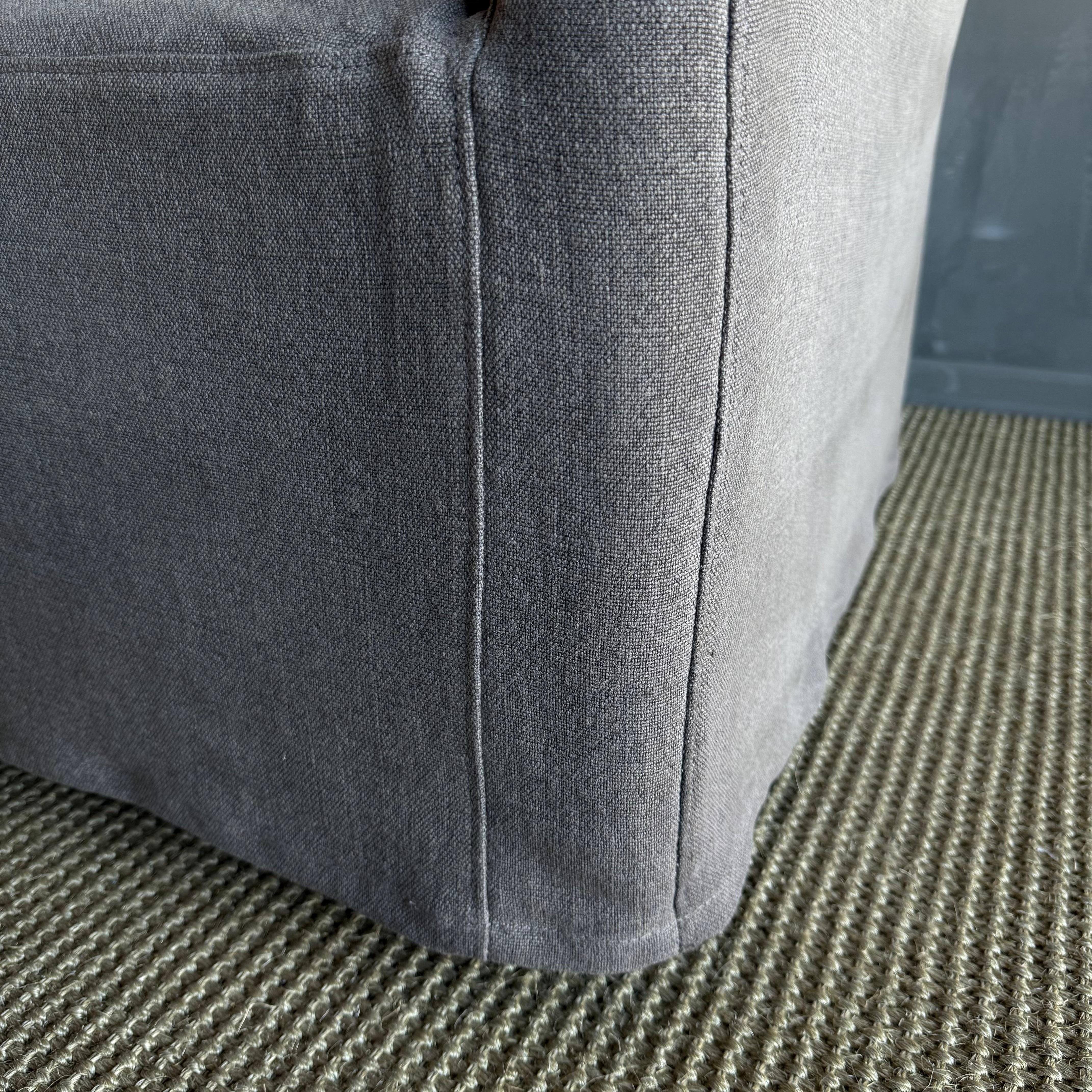 XXIe siècle et contemporain Chaise en lin lavé à la pierre belge - Ecorce en vente