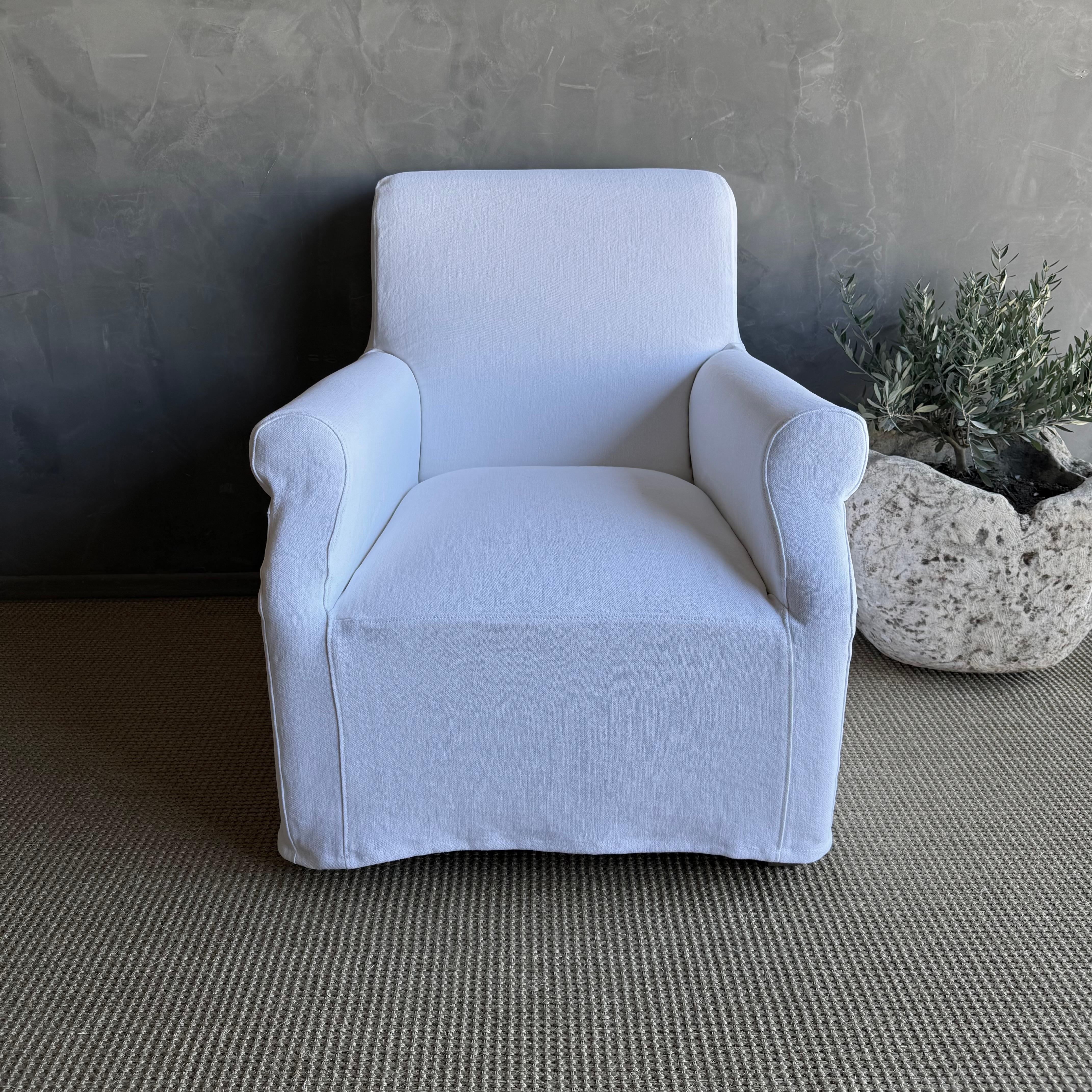 Sedia con rivestimento in lino lavato Belgian Stone - Bianco In condizioni Nuovo in vendita a Old Town Orange, CA