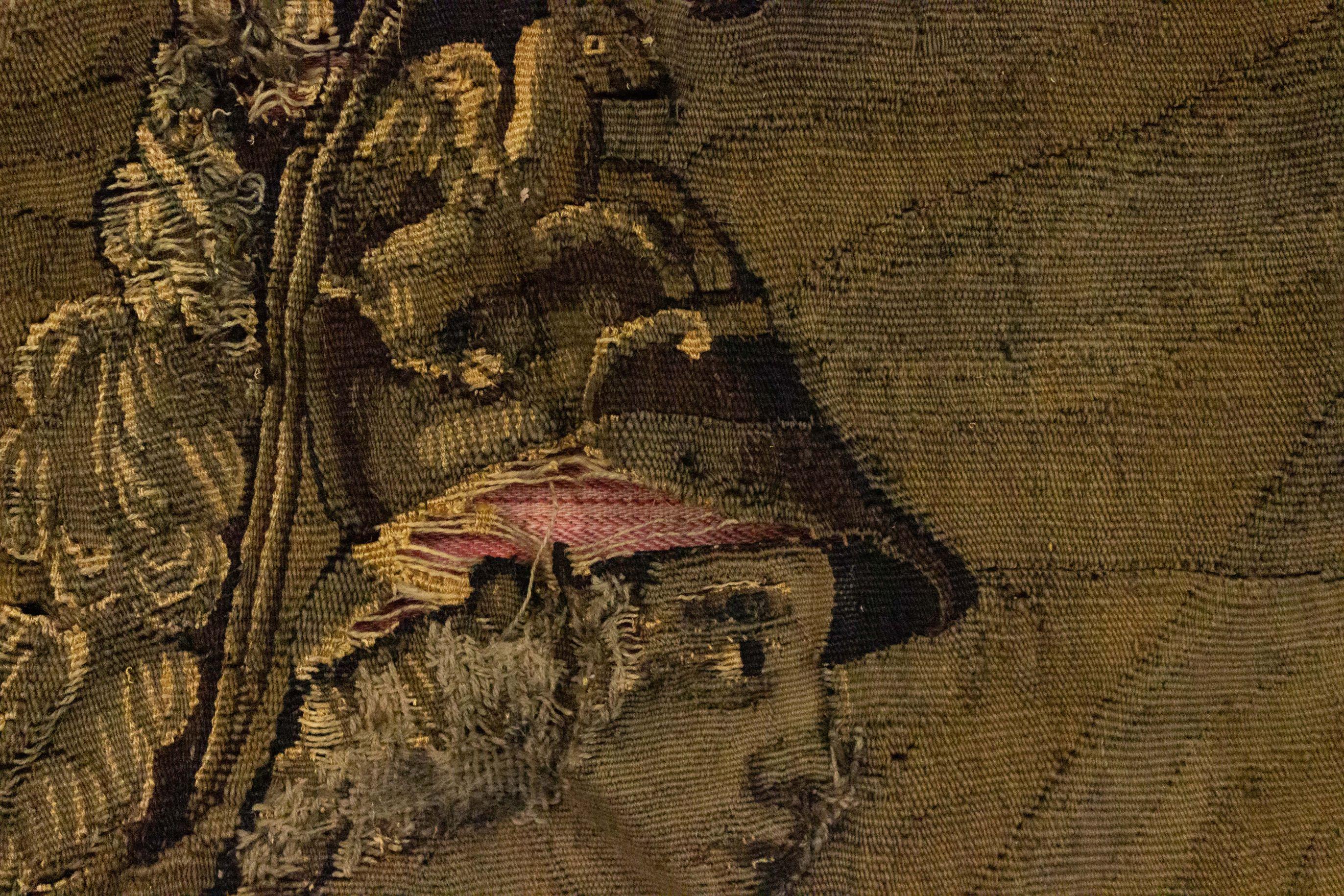 Belgian Style 17th Century Woven Tapestry of Soldiers In Good Condition For Sale In Queens, NY