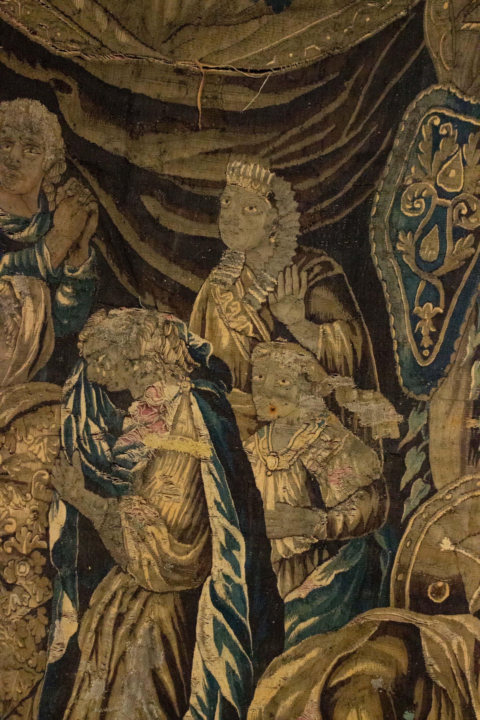 Belgian Style 17th Century Woven Tapestry of Soldiers For Sale 3