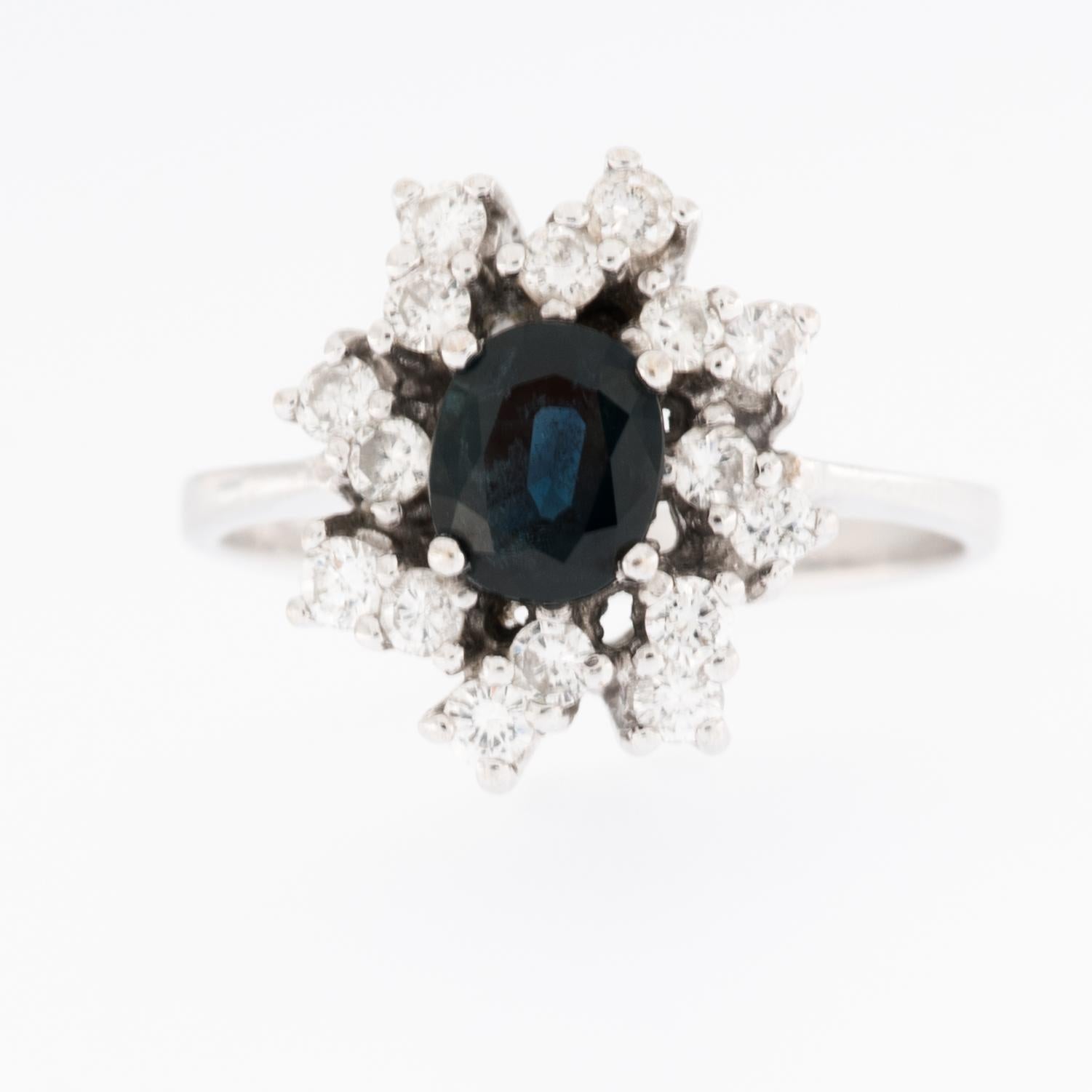 Mixed Cut Belgian Vintage DIAMOND and BLUE SAPPHIRE 18 karat White Gold Ring For Sale