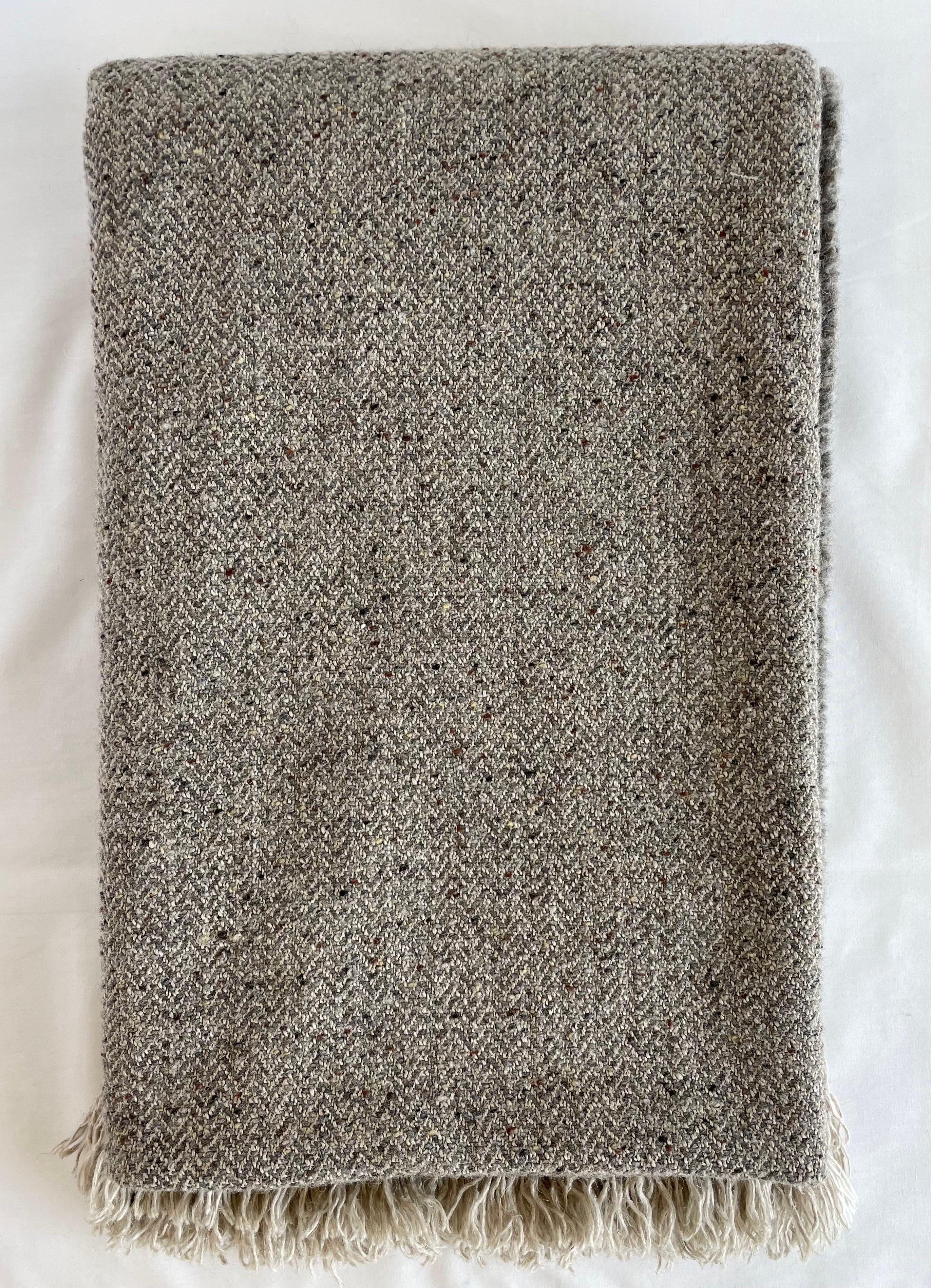 Foulard belge en laine et lin Neuf - En vente à Brea, CA
