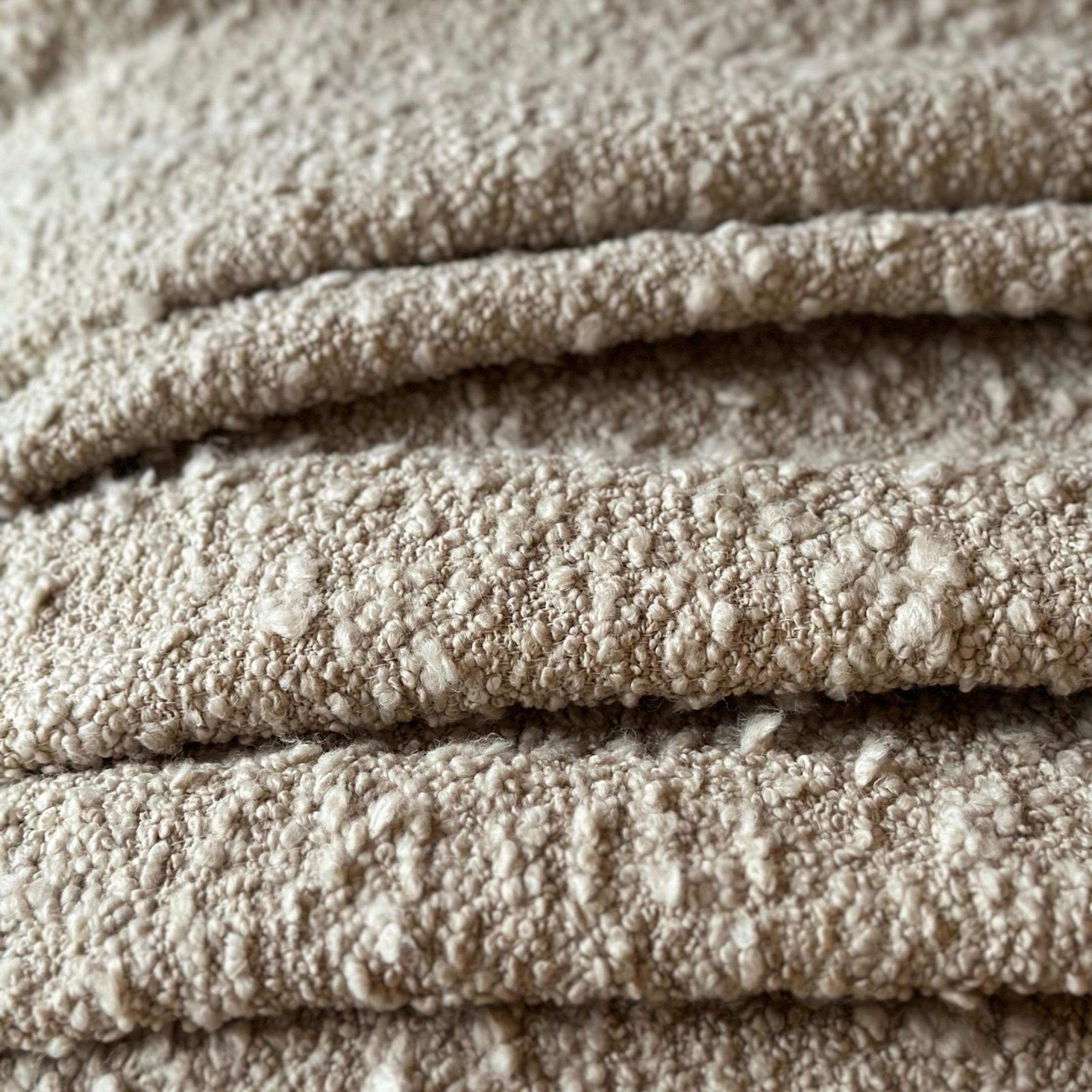 Couverture en coton bouclé de laine belge en vente 2