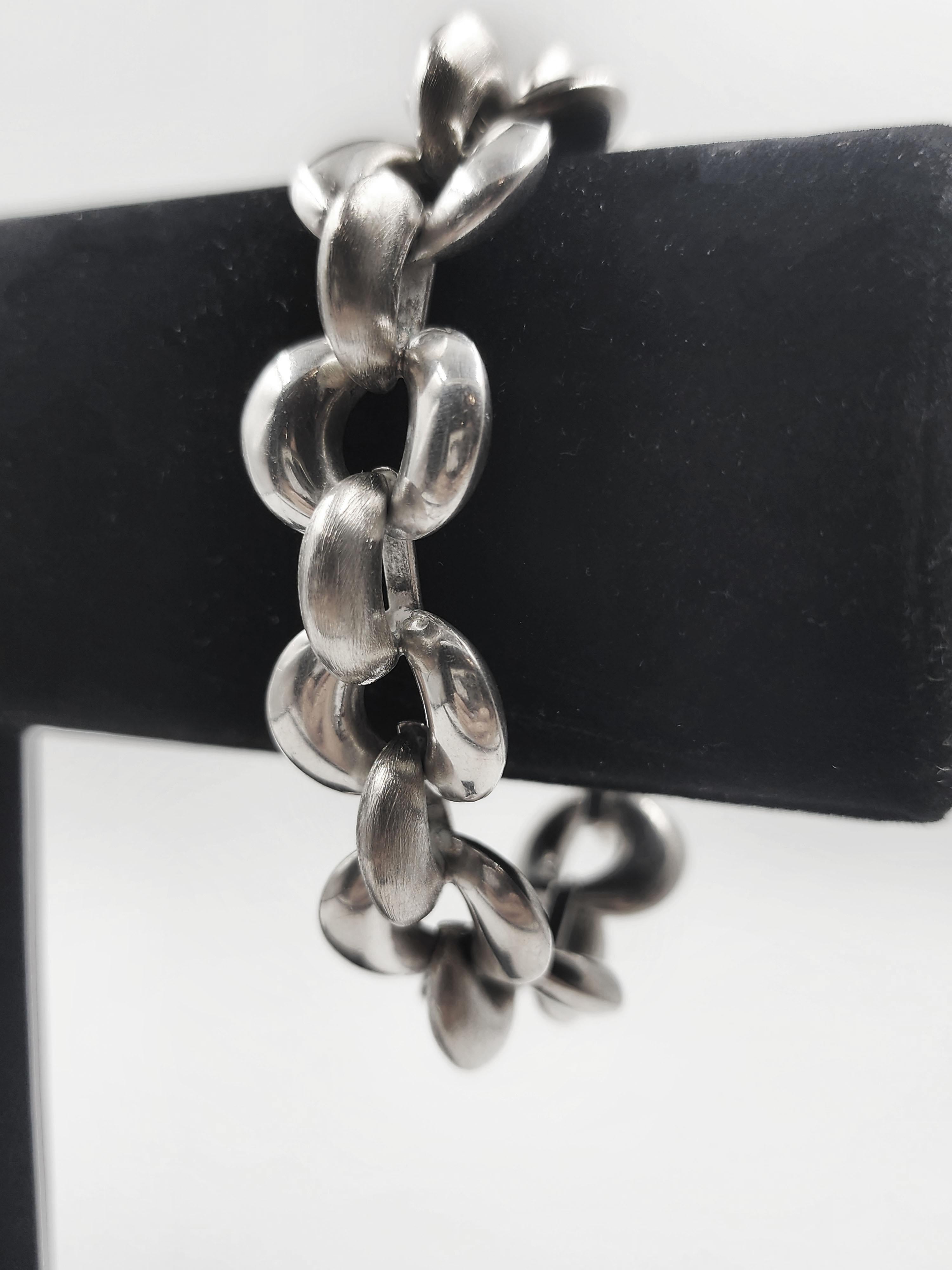 Mid-Century Modern Belgiorno style sterling silver bracelet For Sale