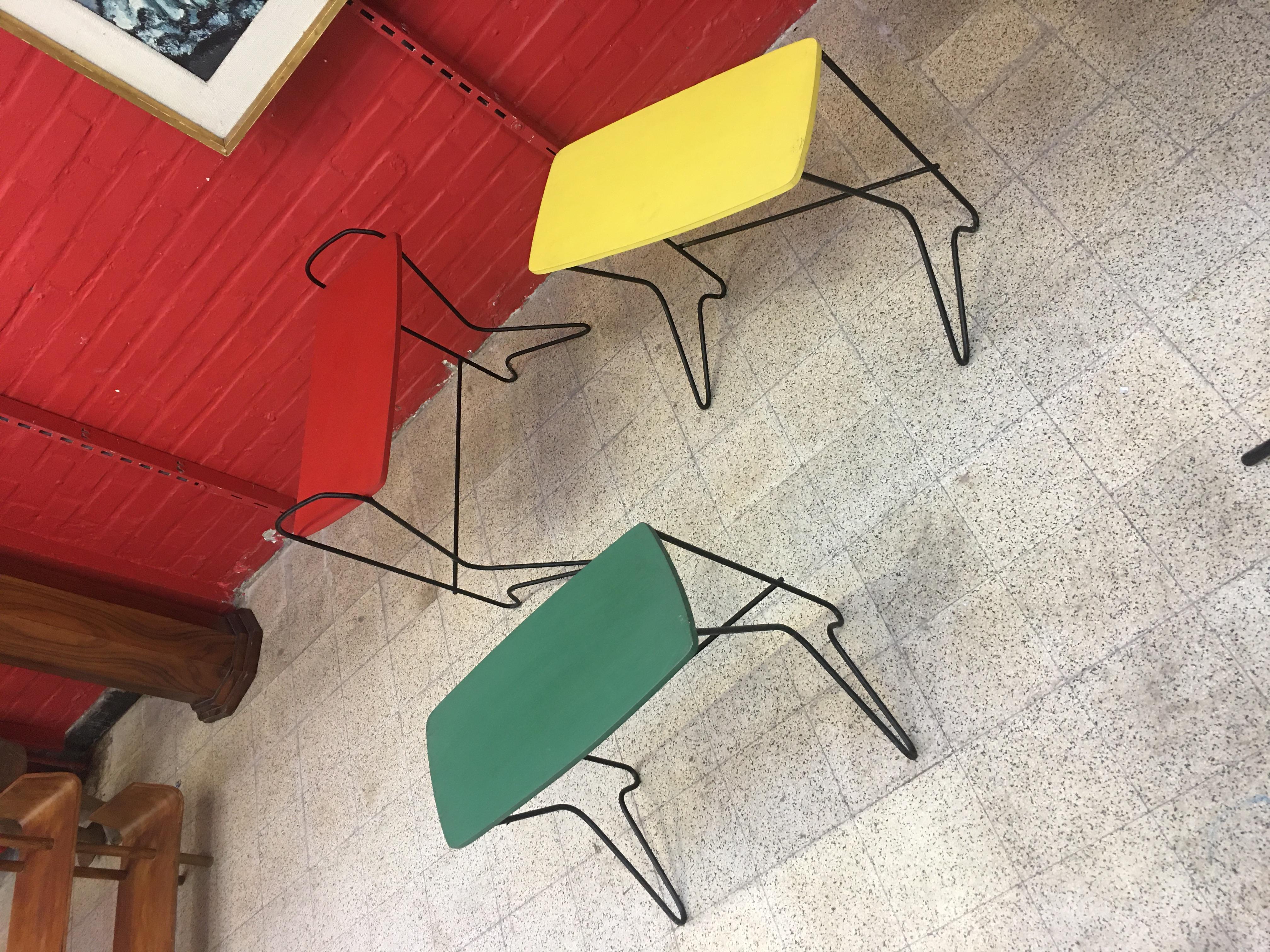 Belgium Design, Set of Three Nesting Tables Metal and Lacquered Wood, circa 1950 For Sale 3