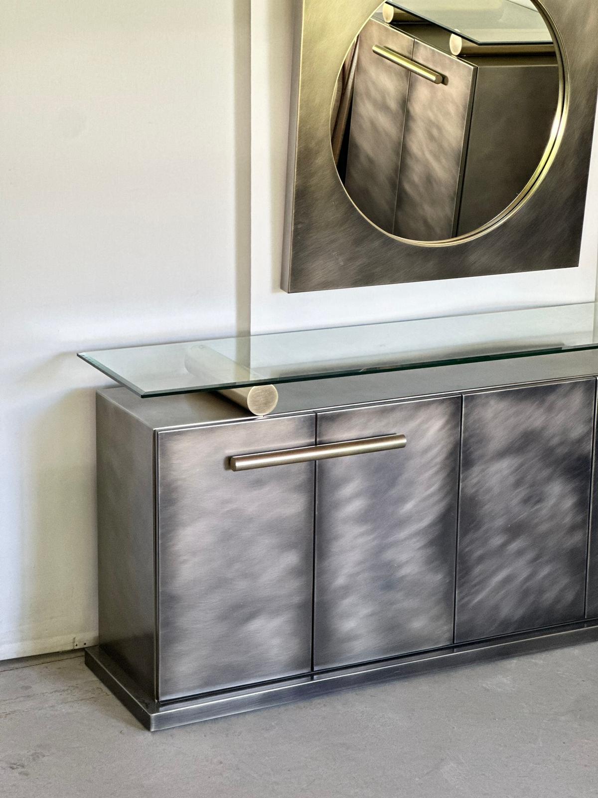 Belga Credenza Belgo Chrom con mobile e specchio in acciaio inossidabile spazzolato, anni '80 in vendita